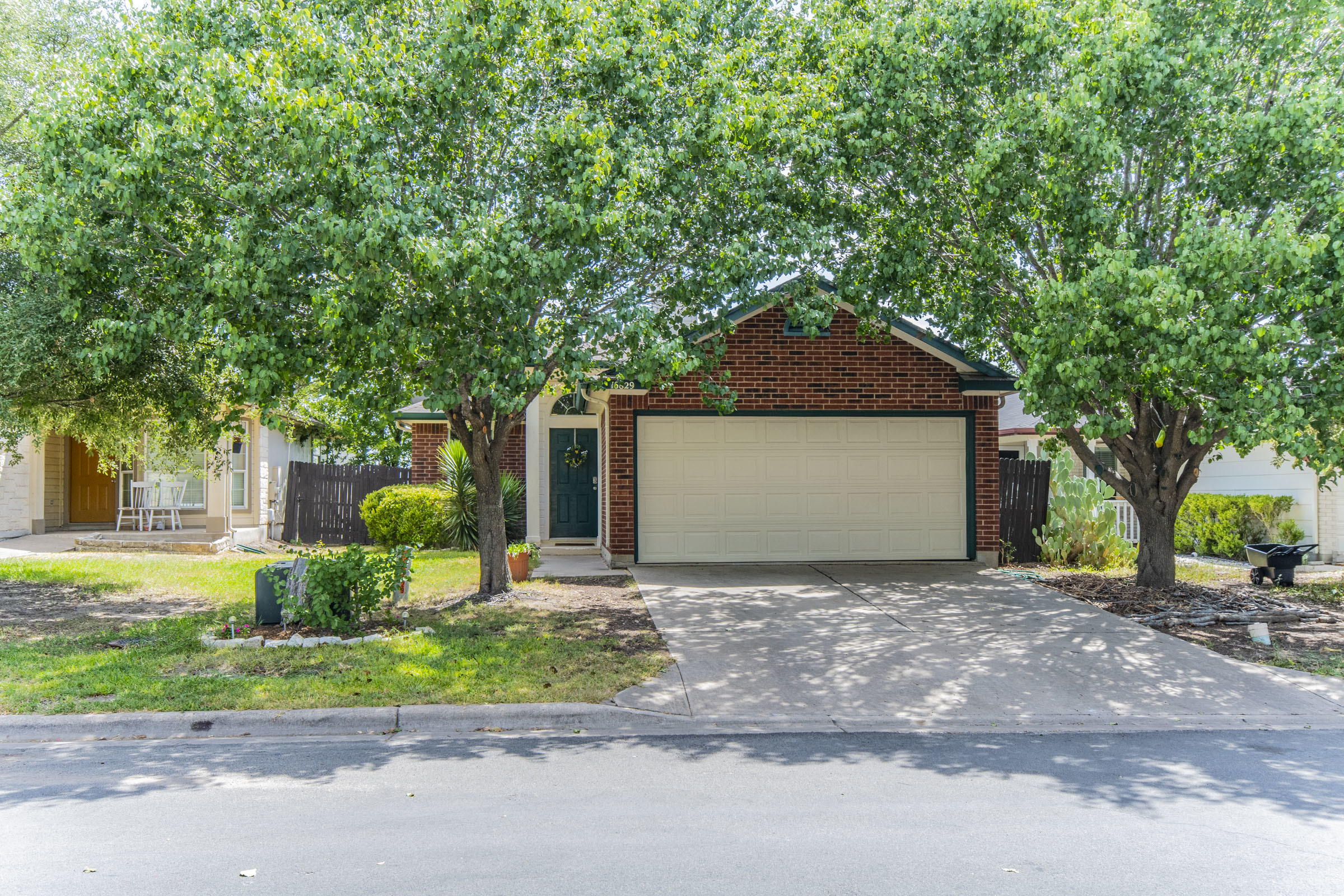 16829 Hamilton Point Circle Manor, TX 78653