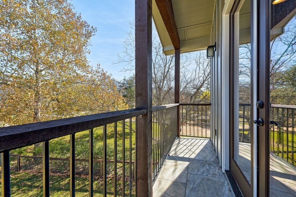 1506 Hill Top Drive A & E Granite Shoals, TX 78654 photo 6