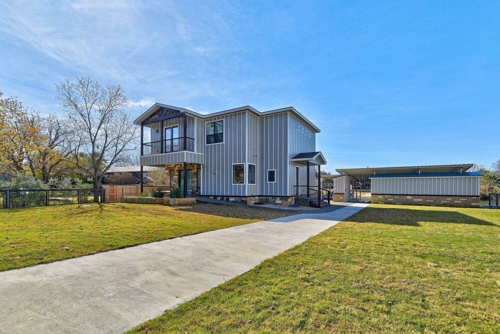 1506 Hill Top Drive A & E Granite Shoals, TX 78654 photo 3