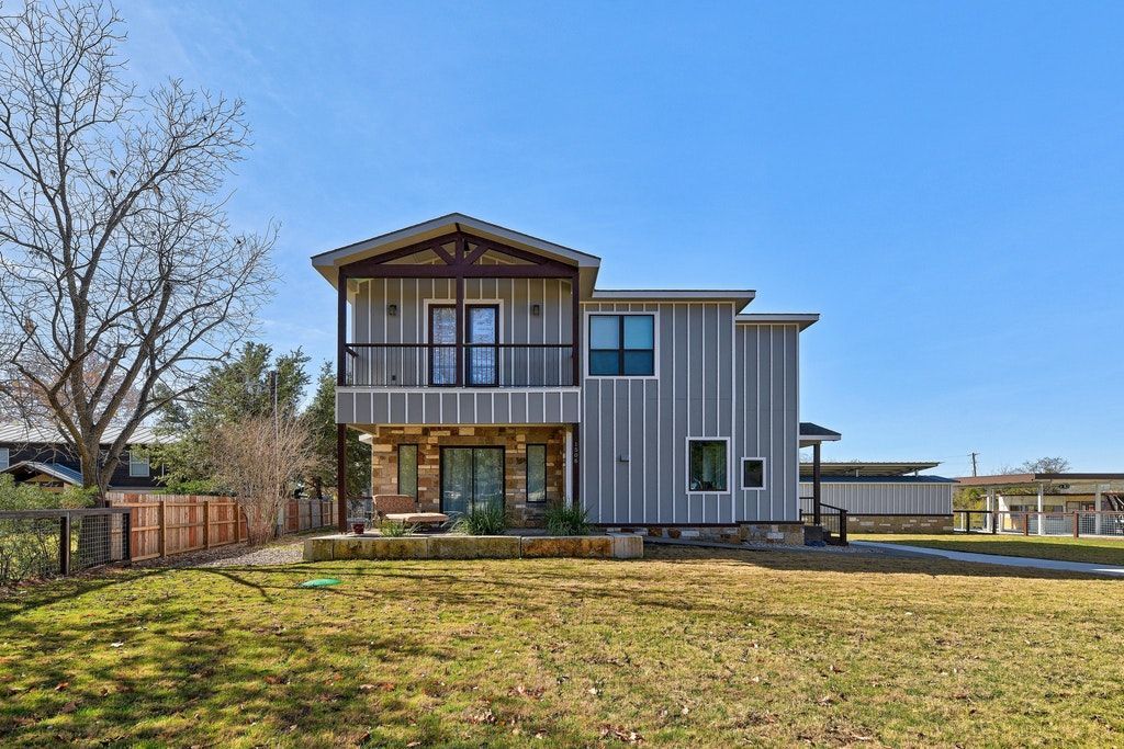 1506 Hill Top Drive A & E Granite Shoals, TX 78654 photo 2