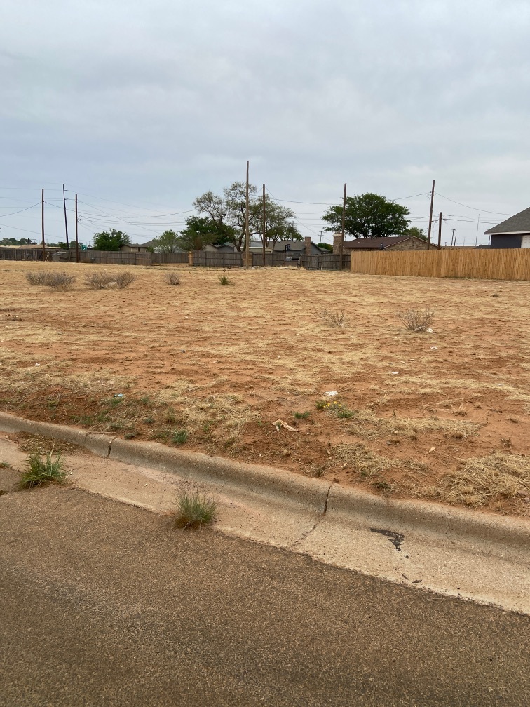 3504 East Cornell Drive Lubbock, TX 79403 photo 2
