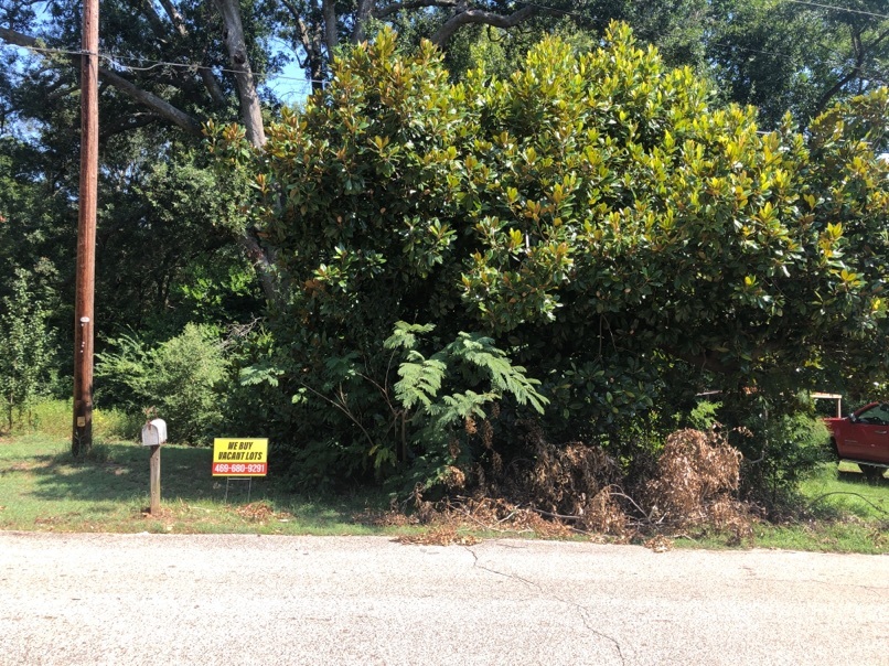 1109 Millie Street Longview, TX 75602