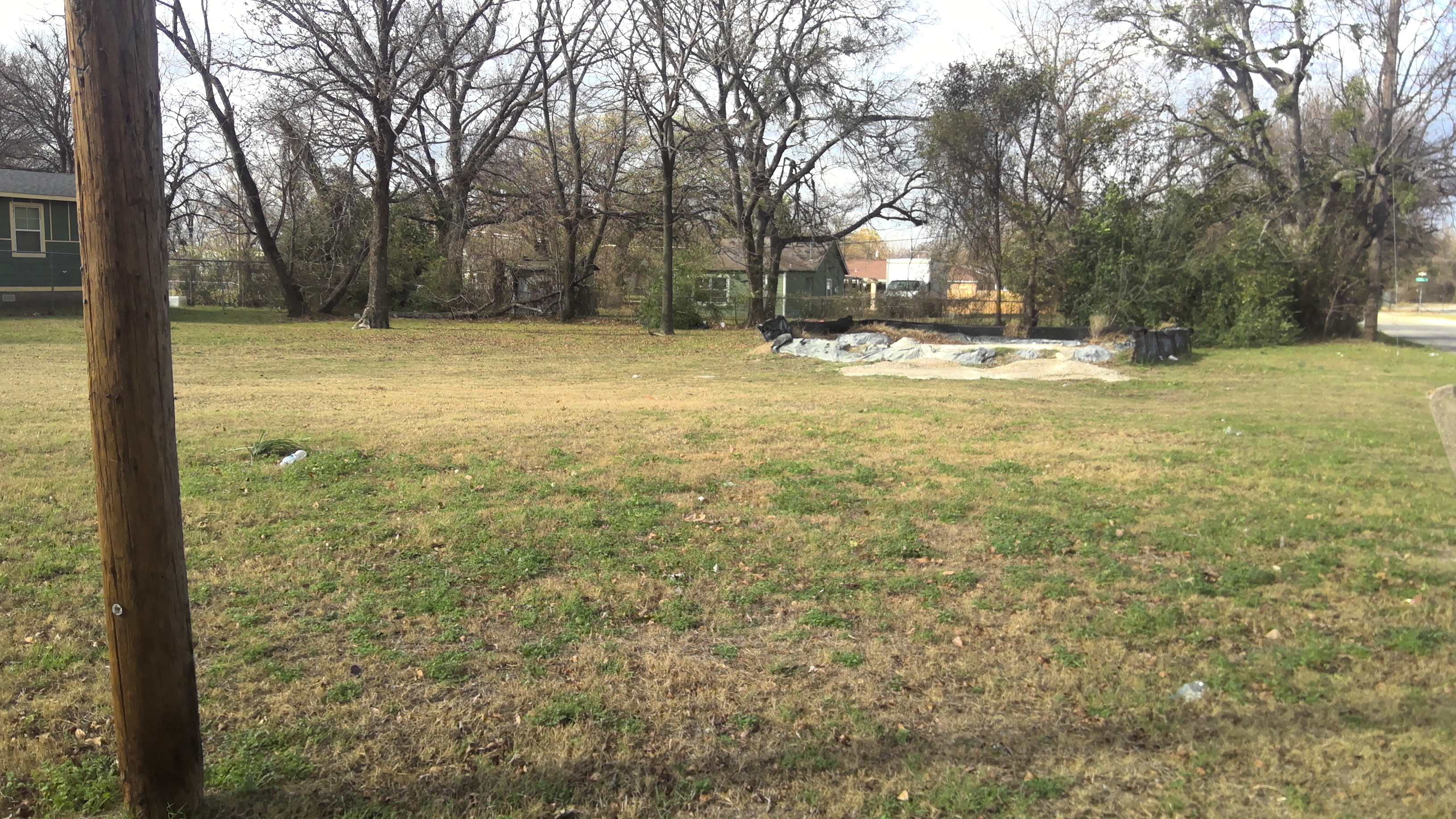 4524 Meek Street Dallas, TX 75216