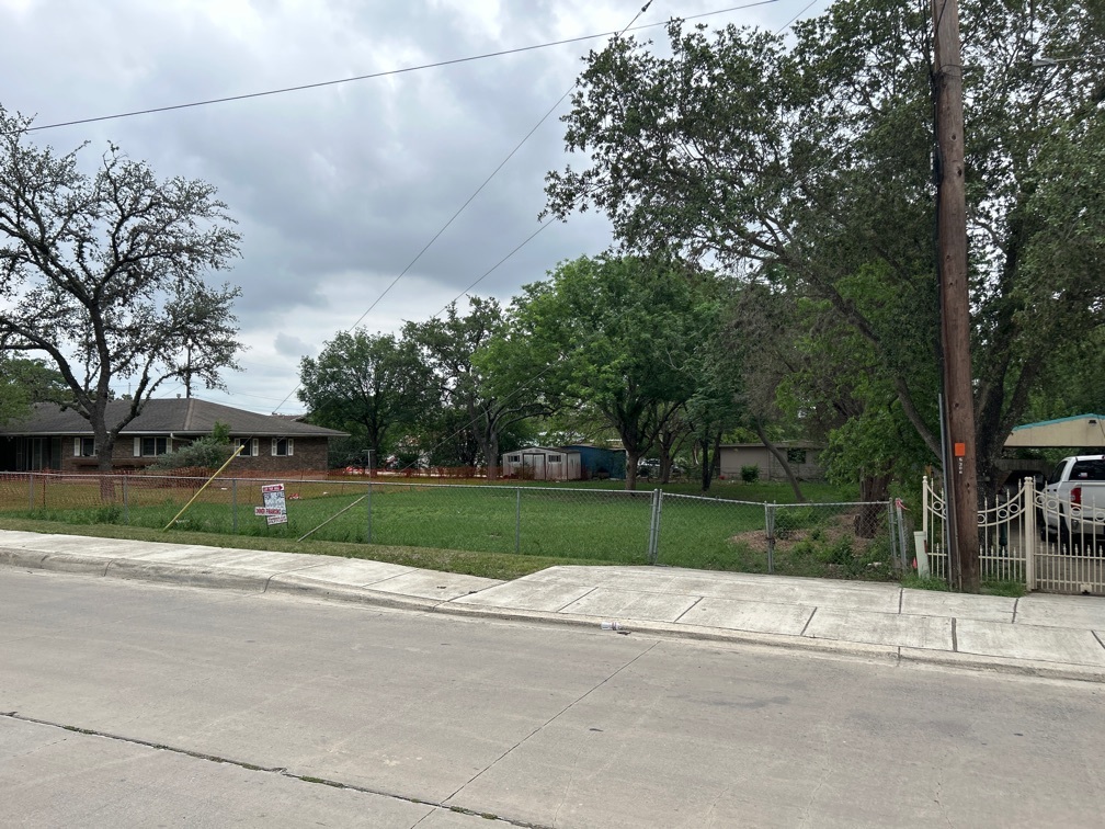 5310 Hayden Drive San Antonio, TX 78242 photo 3