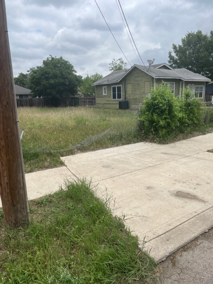 225 West Petaluma Boulevard San Antonio, TX 78221