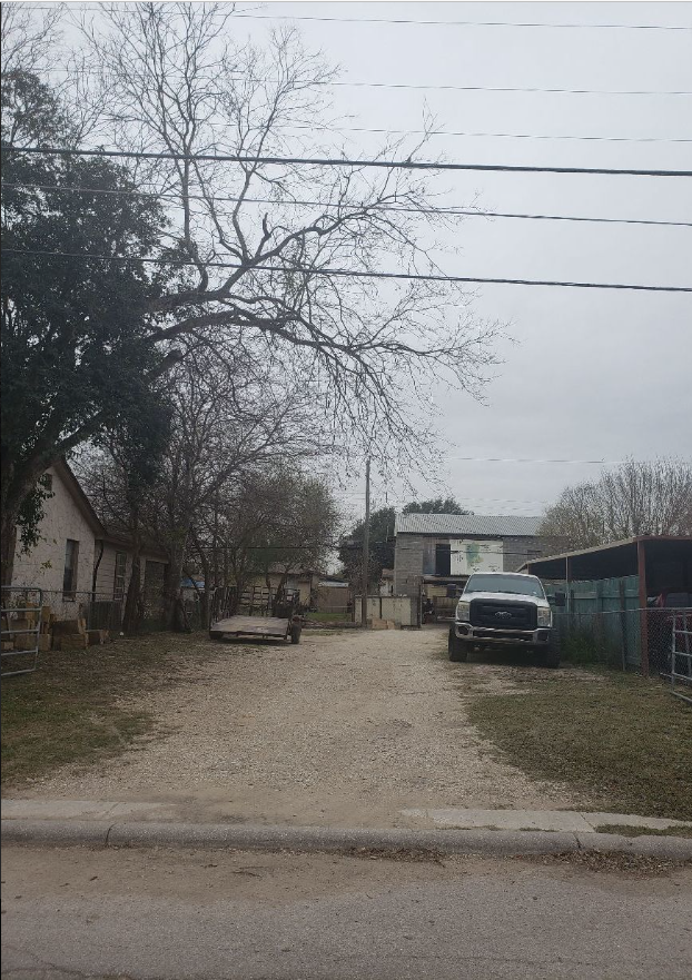 1334 Fenfield Avenue San Antonio, TX 78211 photo 6