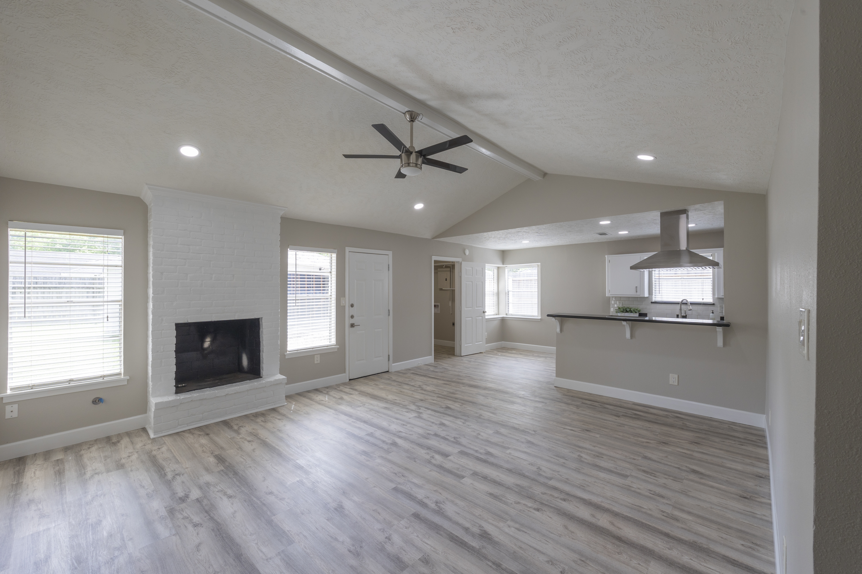 9315 Fairdale Lane Houston, TX 77063 photo 8