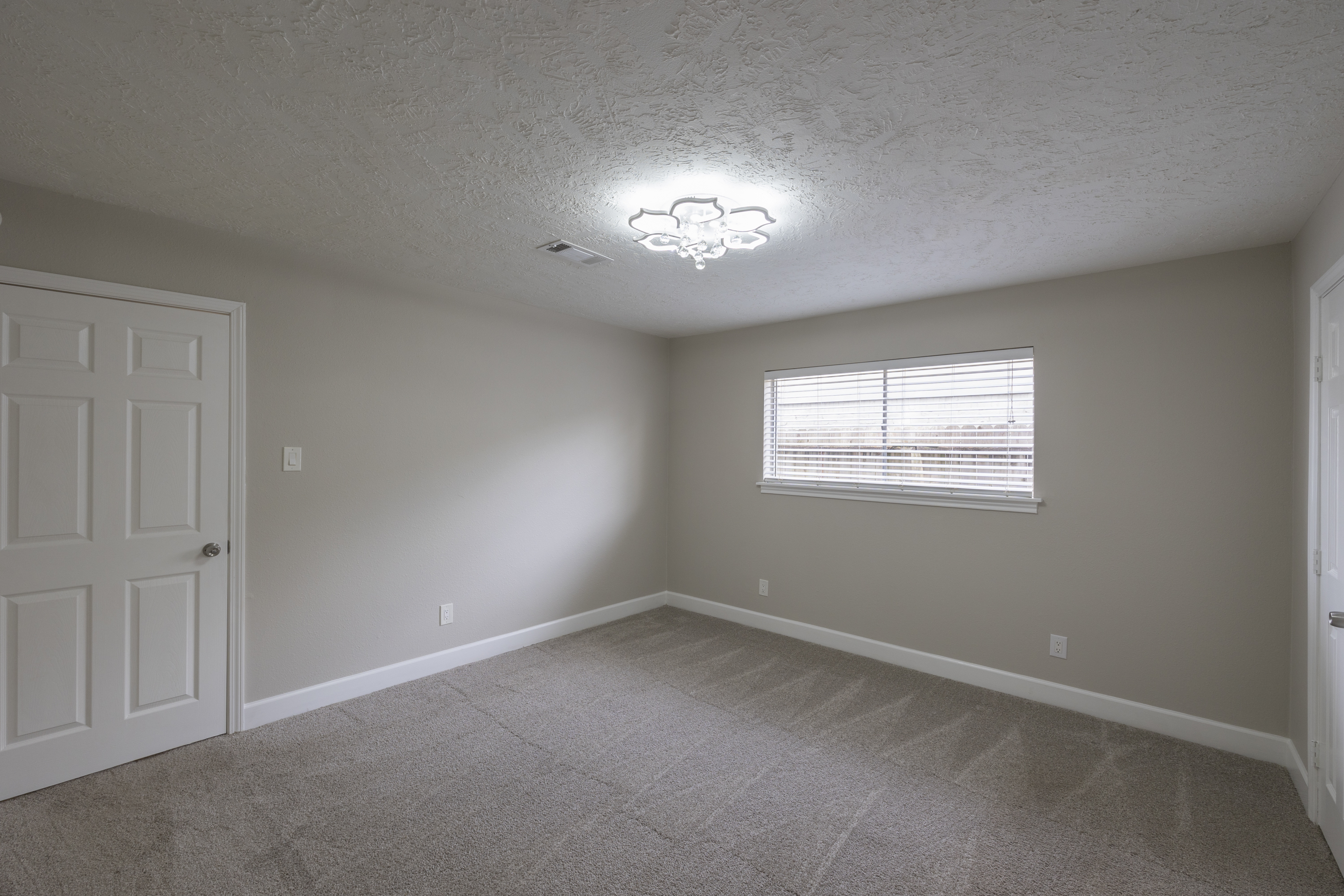 9315 Fairdale Lane Houston, TX 77063 photo 13
