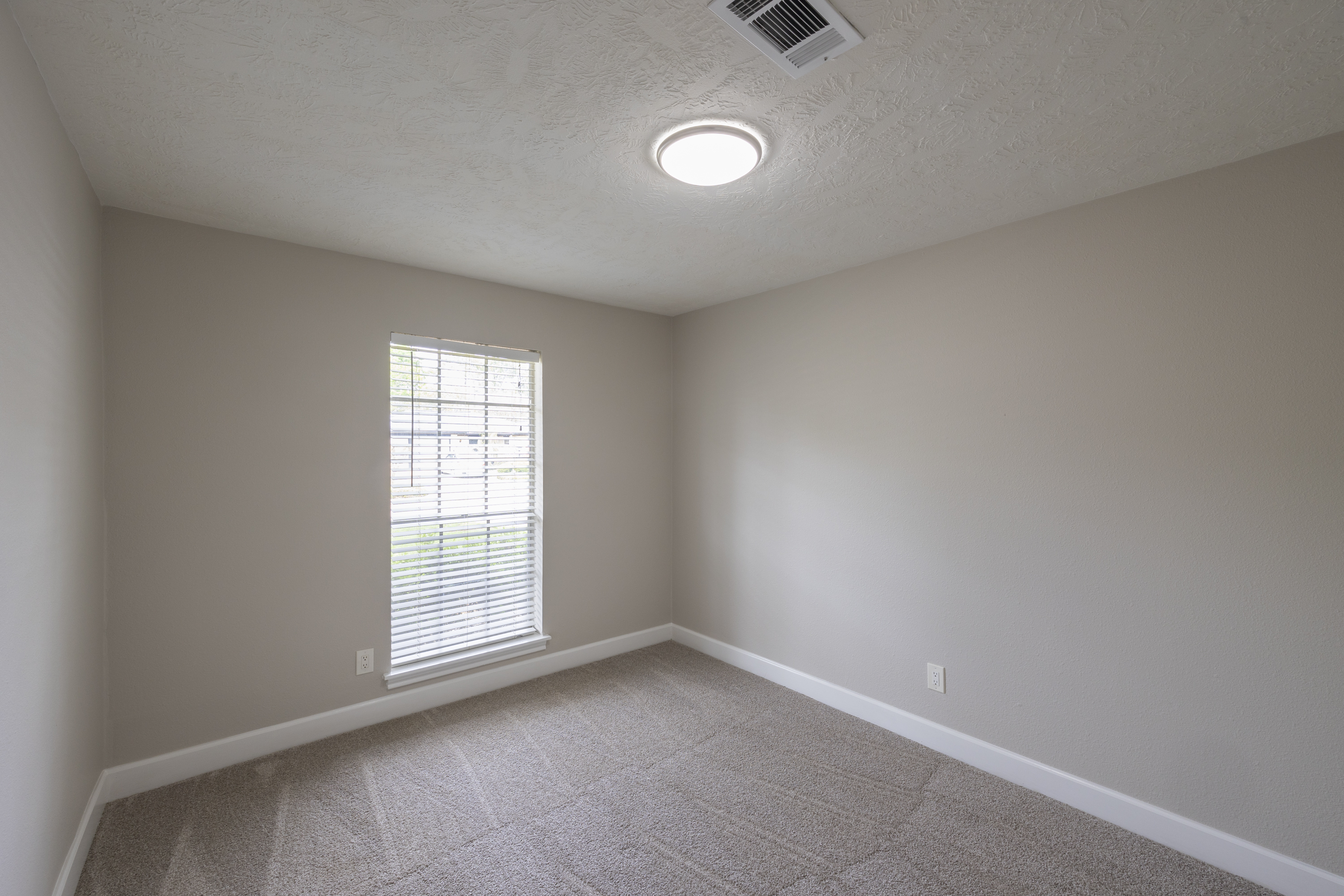 9315 Fairdale Lane Houston, TX 77063 photo 18