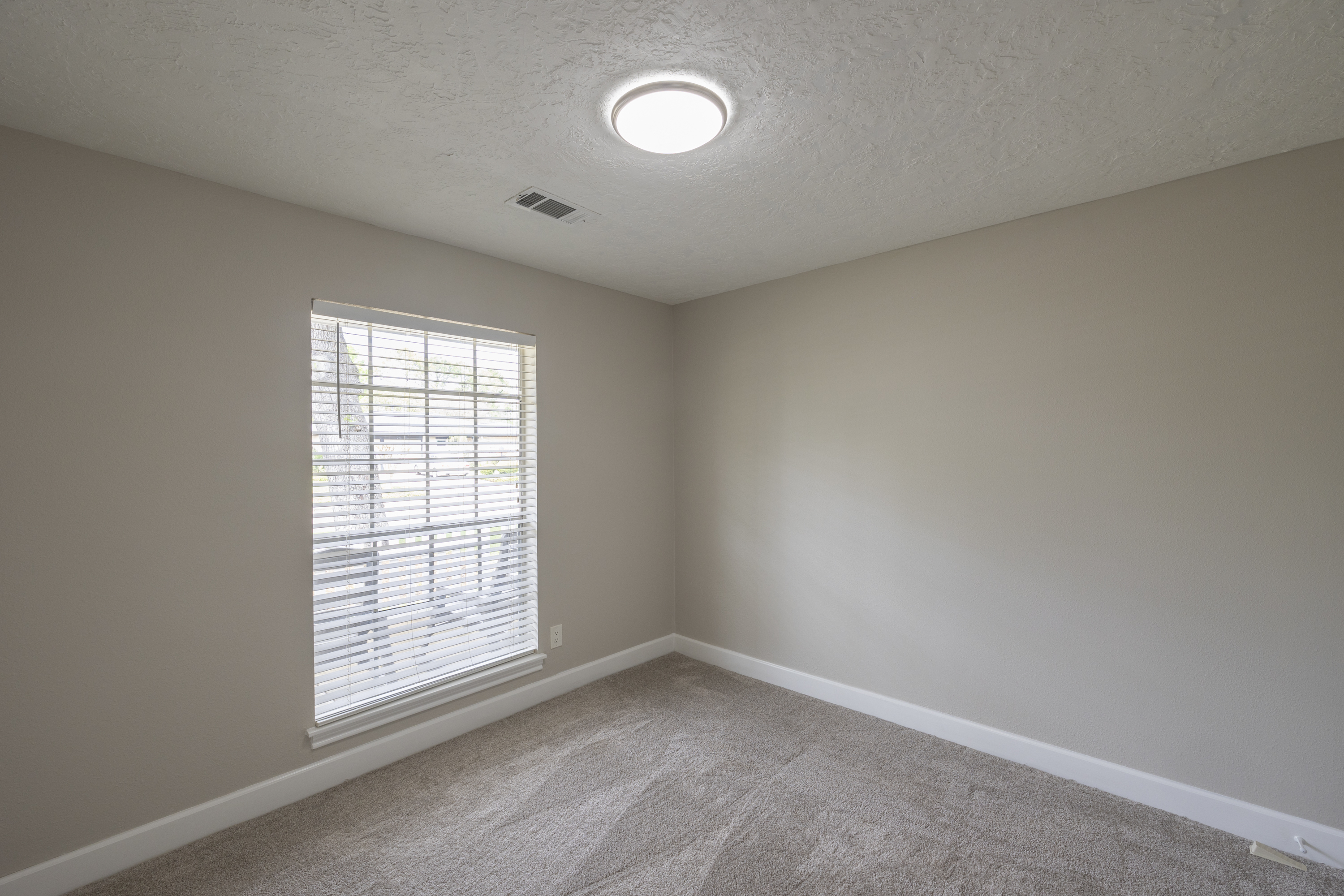 9315 Fairdale Lane Houston, TX 77063 photo 17