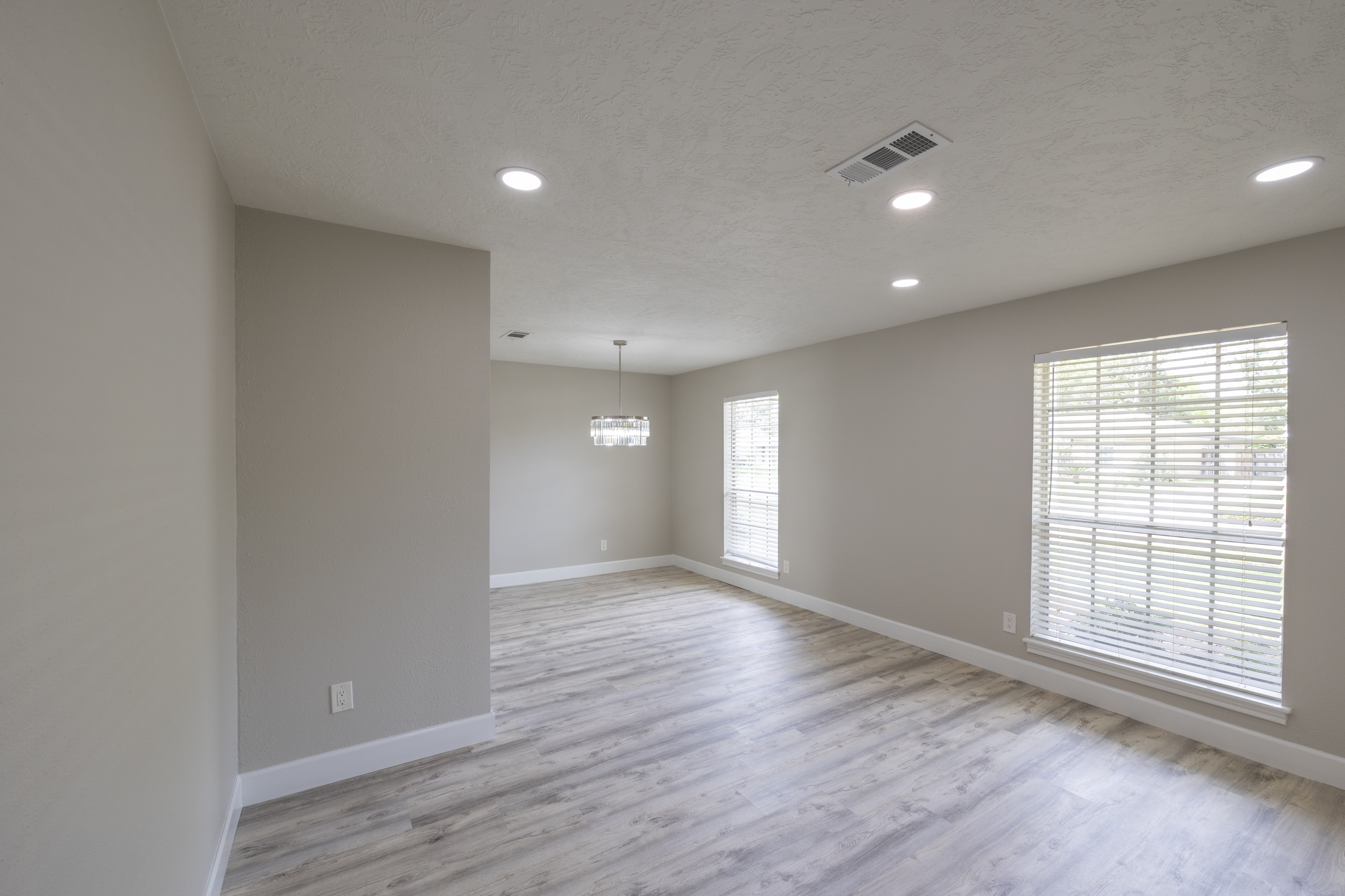 9315 Fairdale Lane Houston, TX 77063 photo 9