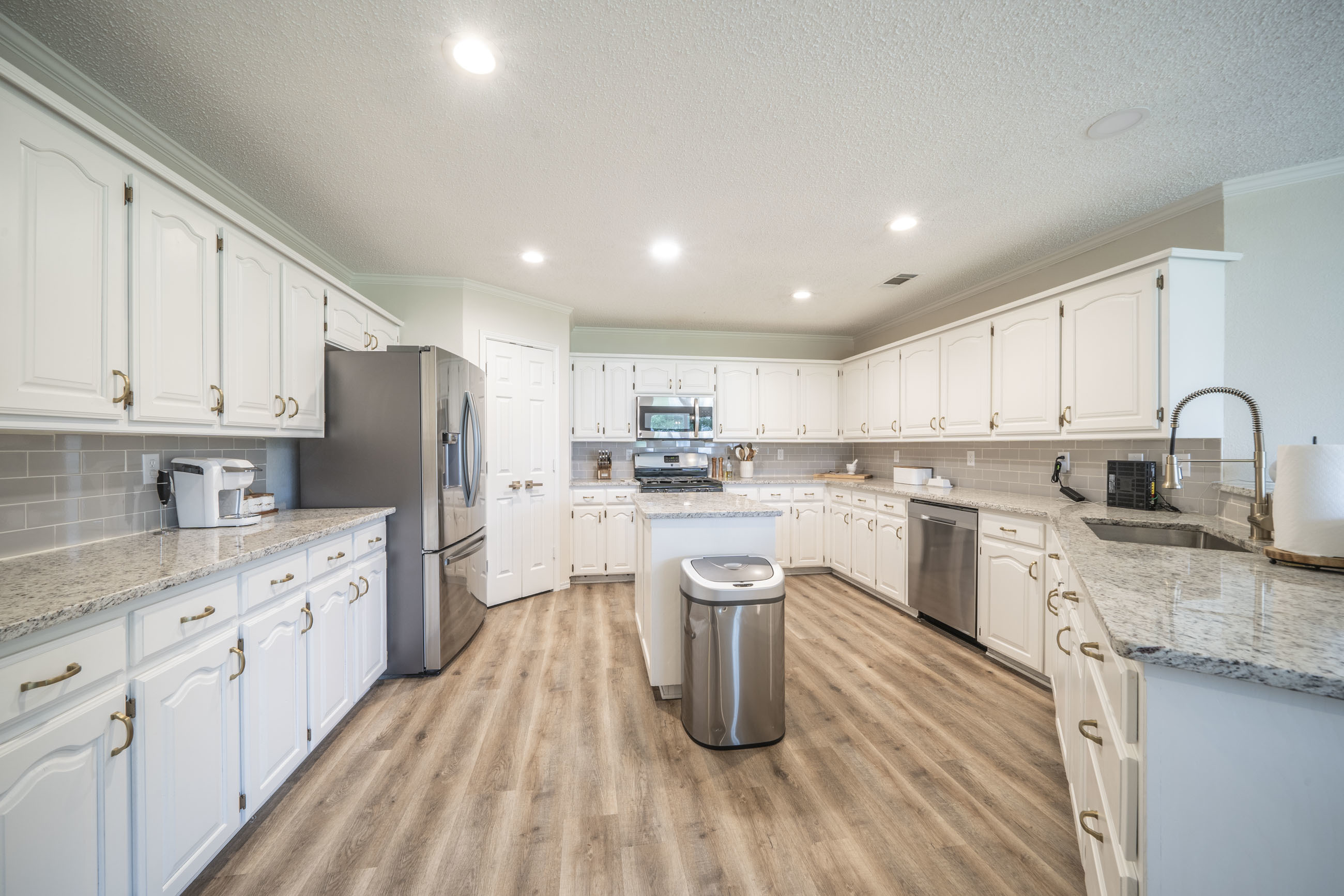312 Creekview Circle Crandall, TX 75114 photo 6