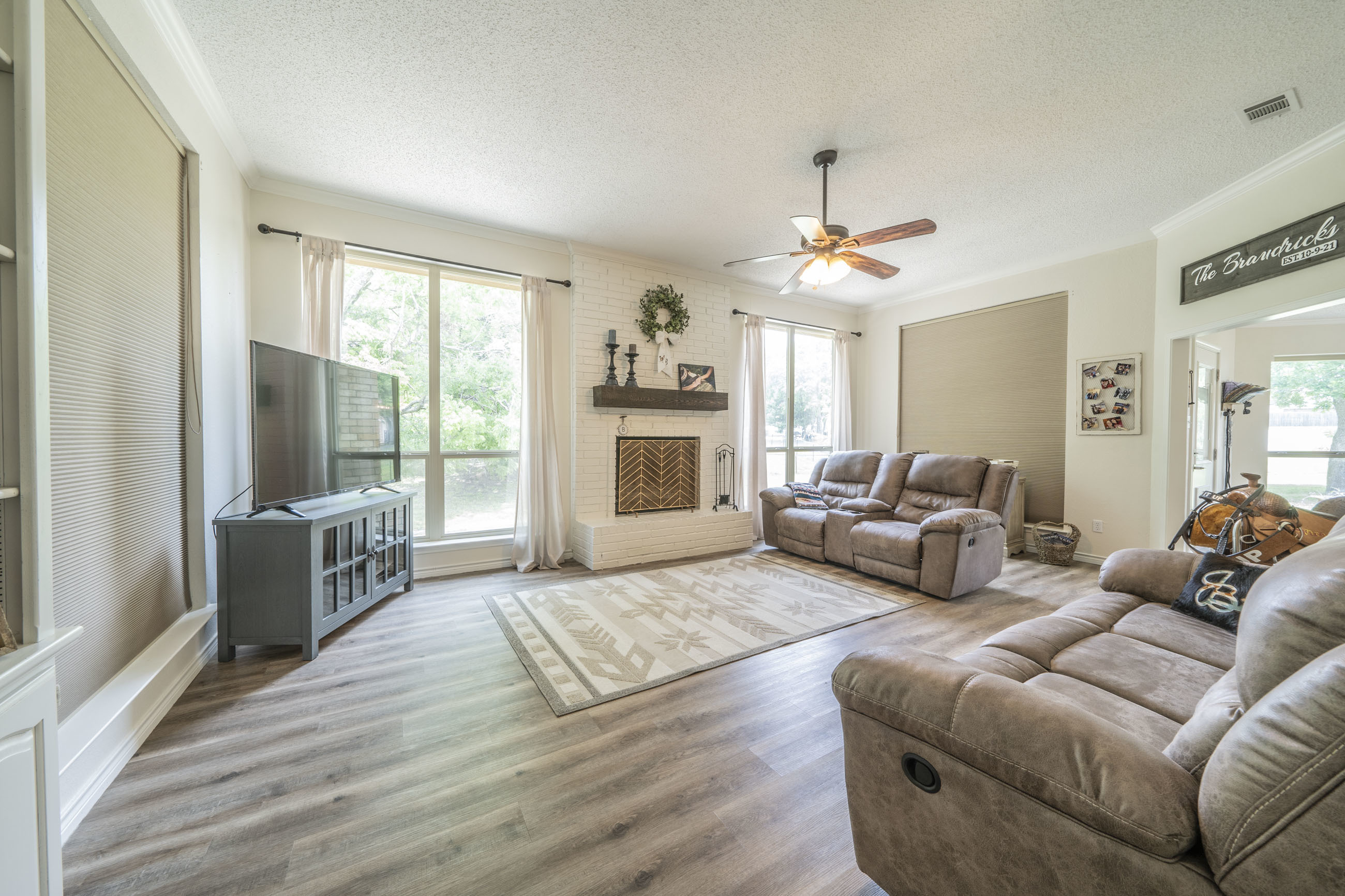 312 Creekview Circle Crandall, TX 75114 photo 3