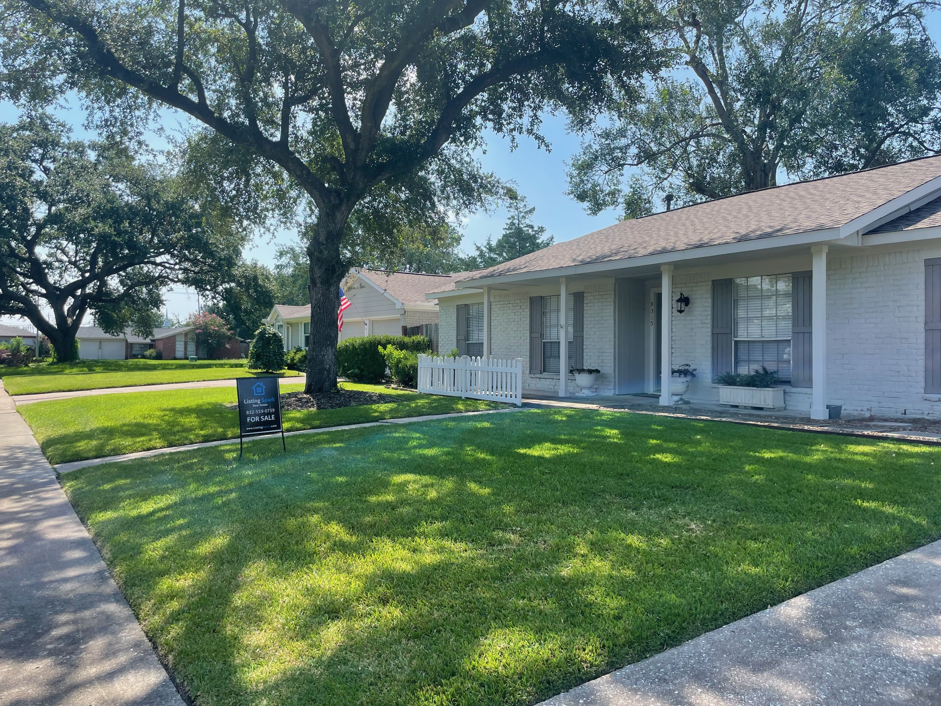 9315 Fairdale Lane Houston, TX 77063