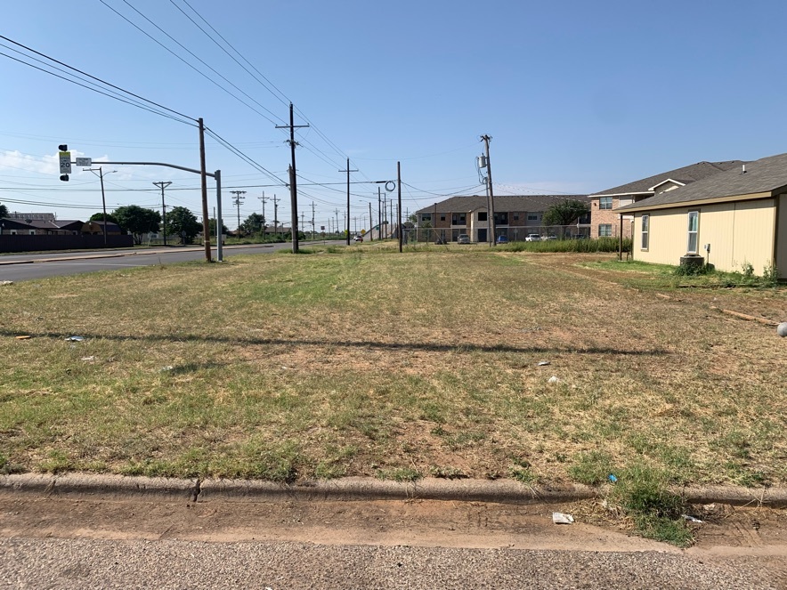 1520 East 28th Street Lubbock, TX 79404