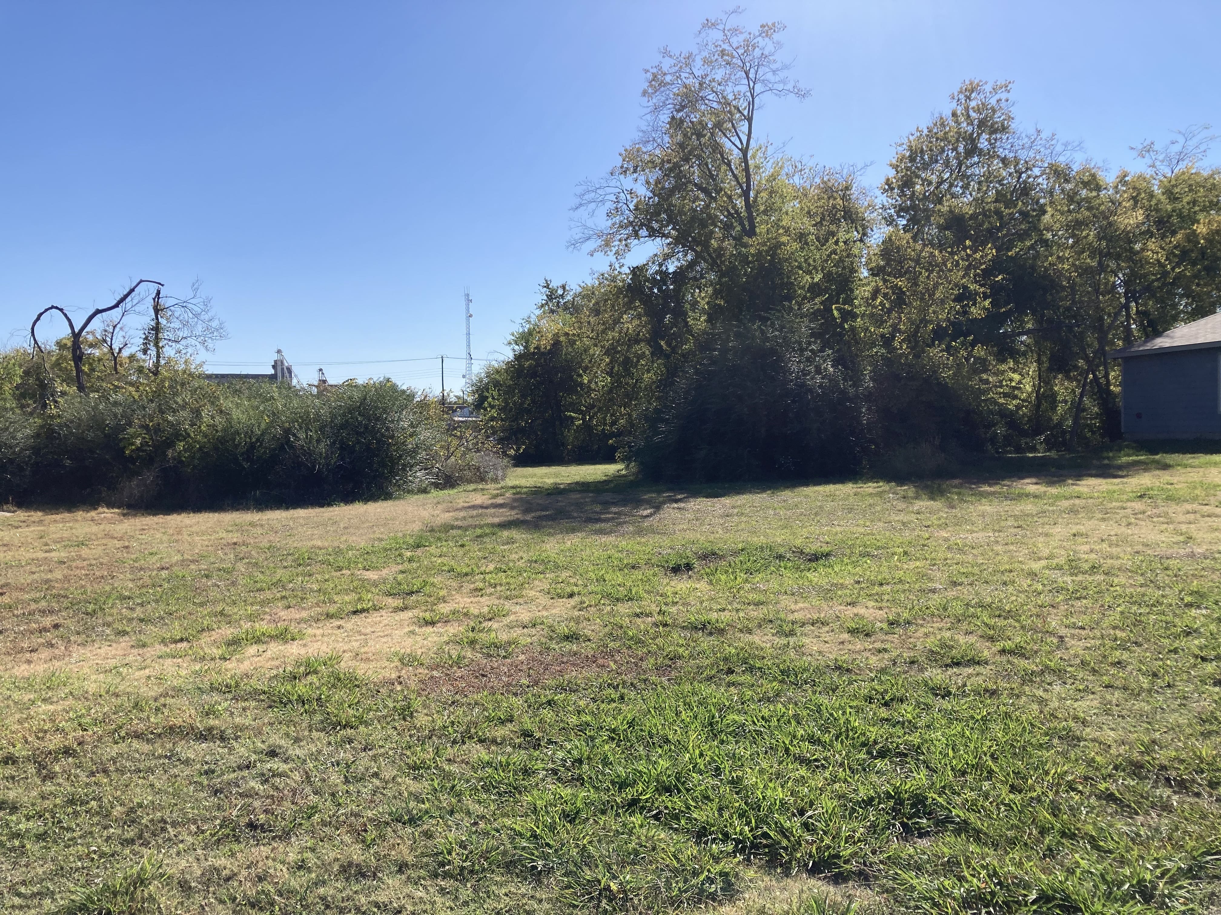 2117 Henry Street Greenville, TX 75401