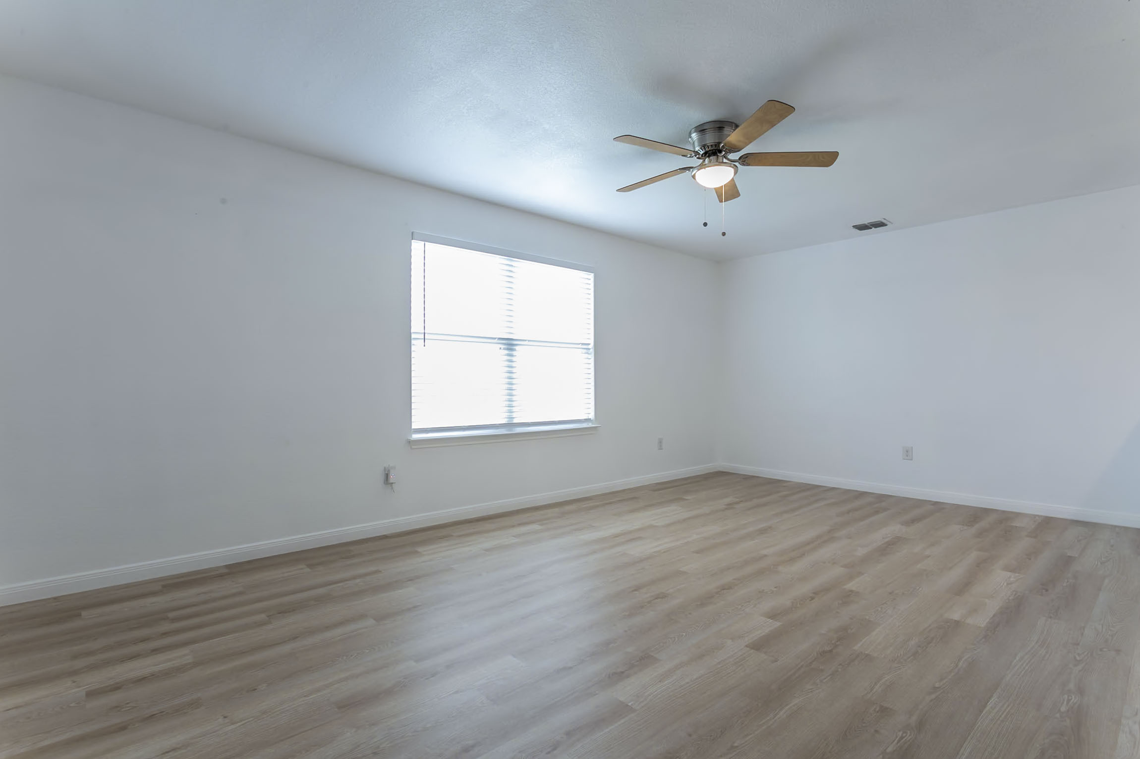 8025 Bluewater Cove San Antonio, TX 78254 photo 21