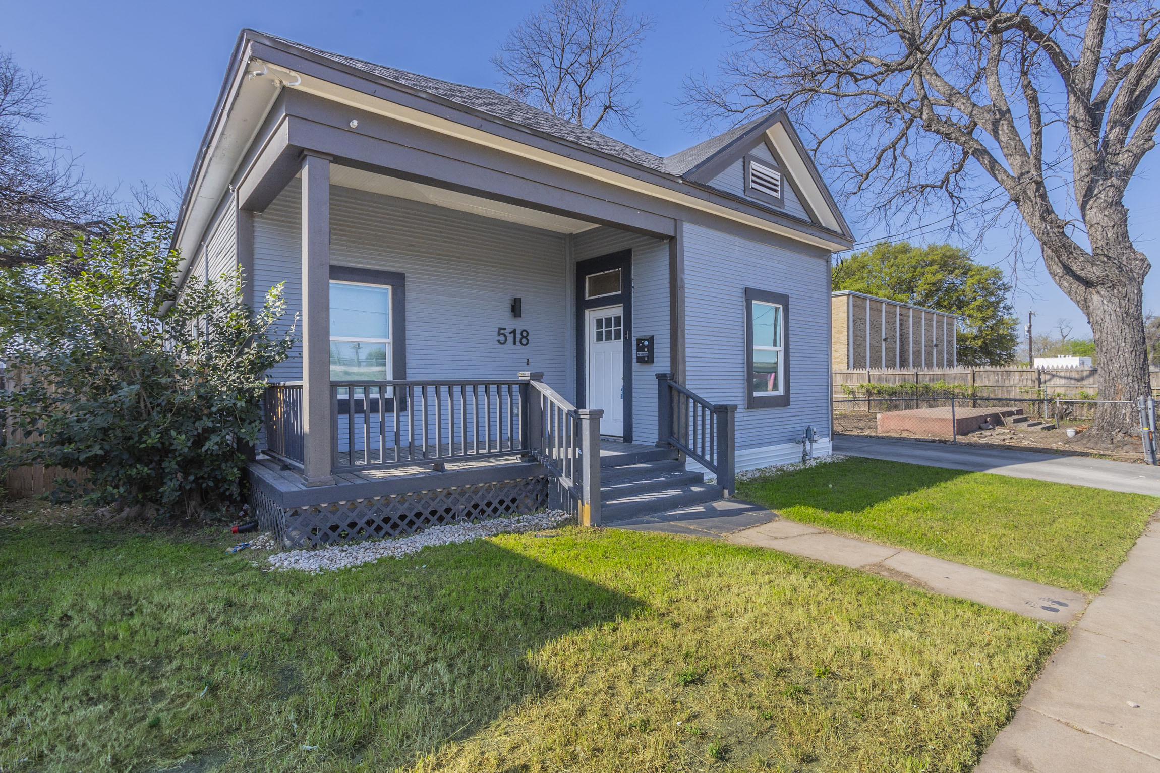 518 Schley Avenue San Antonio, TX 78210