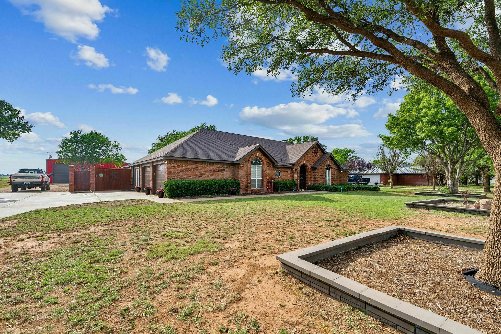 1913 North Genoa Avenue Lubbock, TX 79416