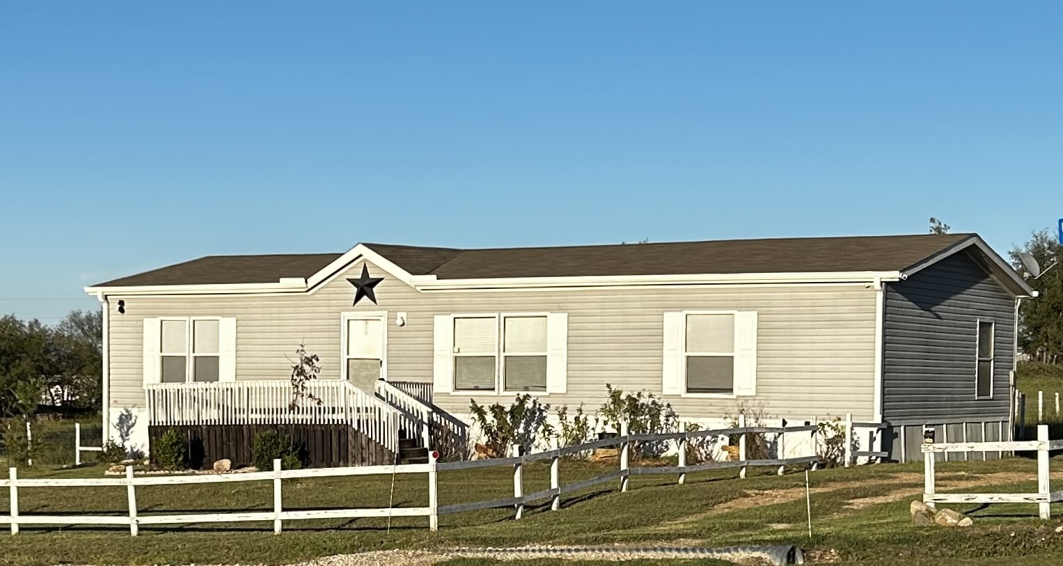 204 North Marion Street Richland Springs, TX 76871