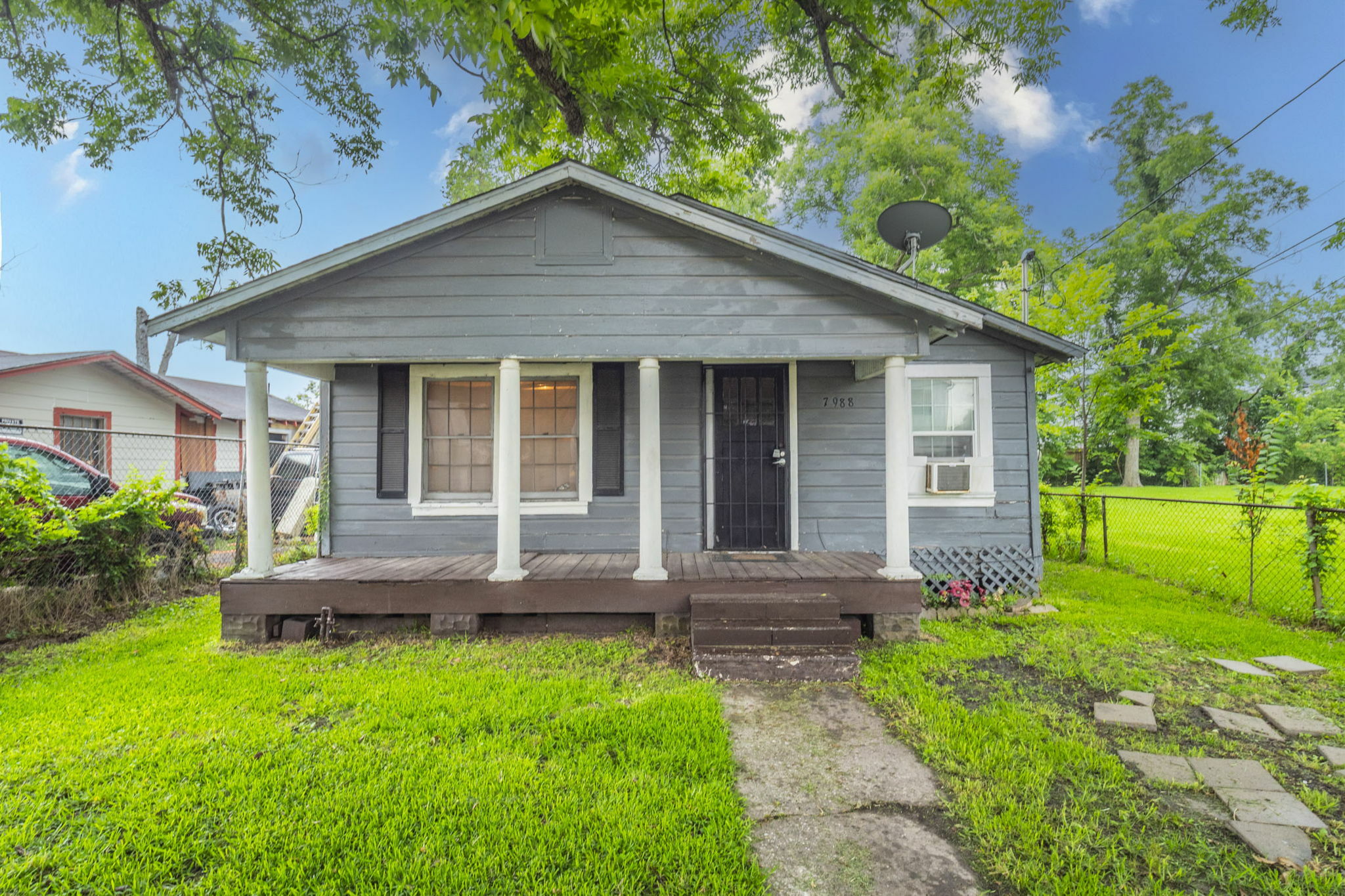 7988 Joy Street Houston, TX 77028 photo 2
