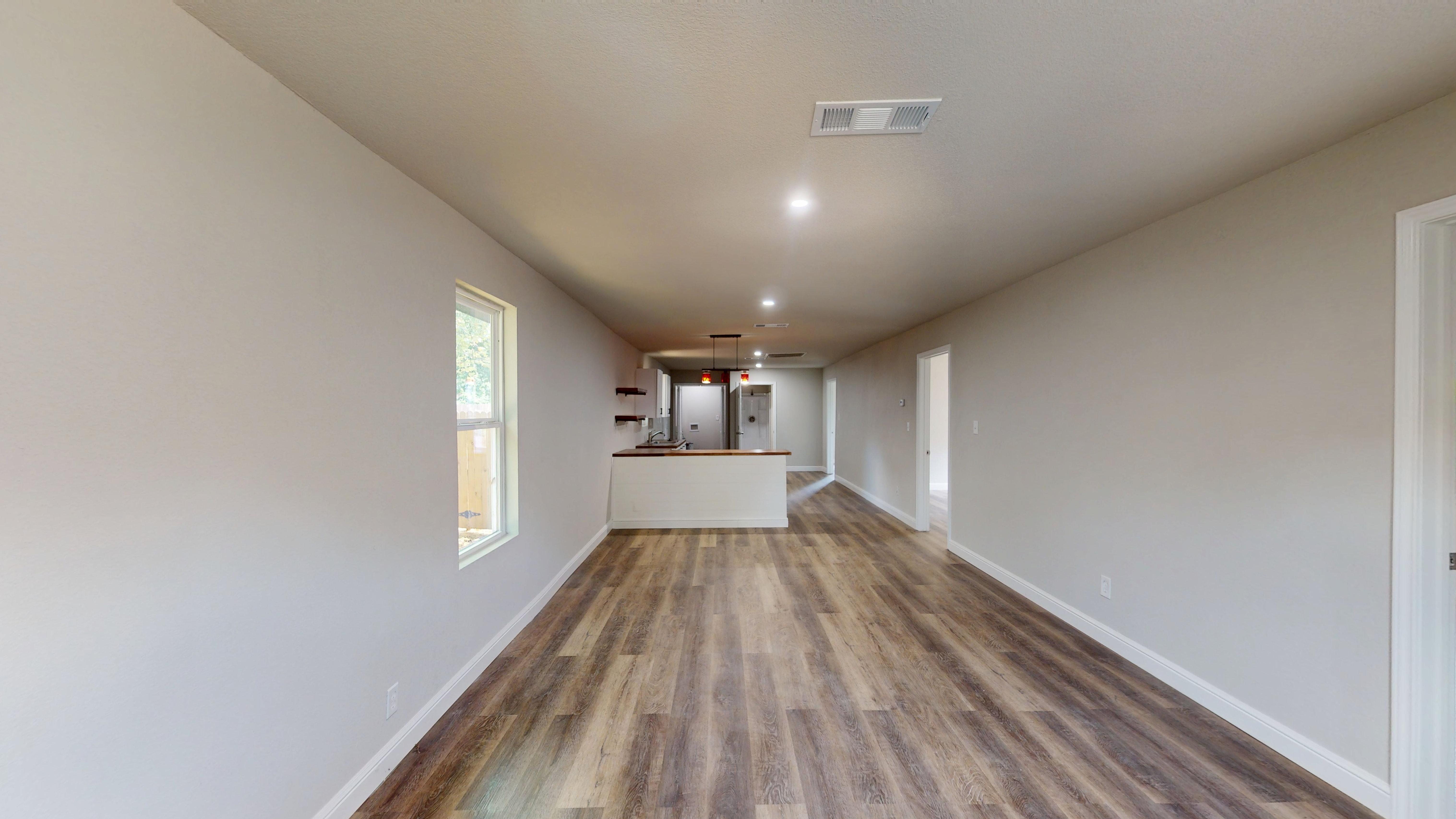 4026 Myrtle Street Dallas, TX 75215 photo 3