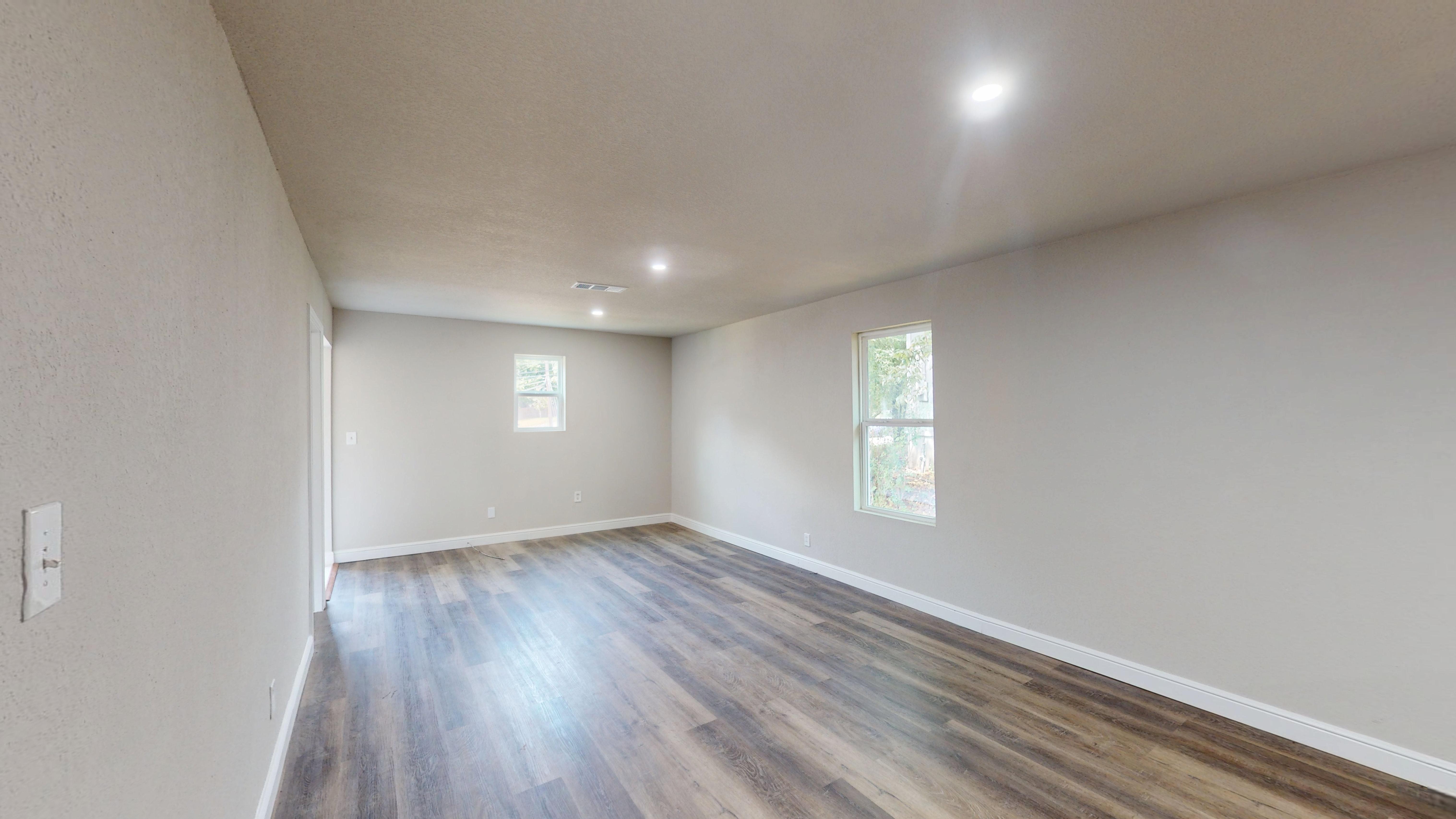 4026 Myrtle Street Dallas, TX 75215 photo 4
