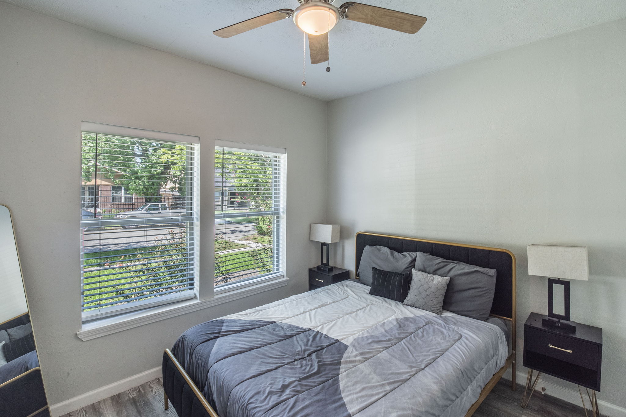 2613 & 2615 Isabella Street Houston, TX 77004 photo 18