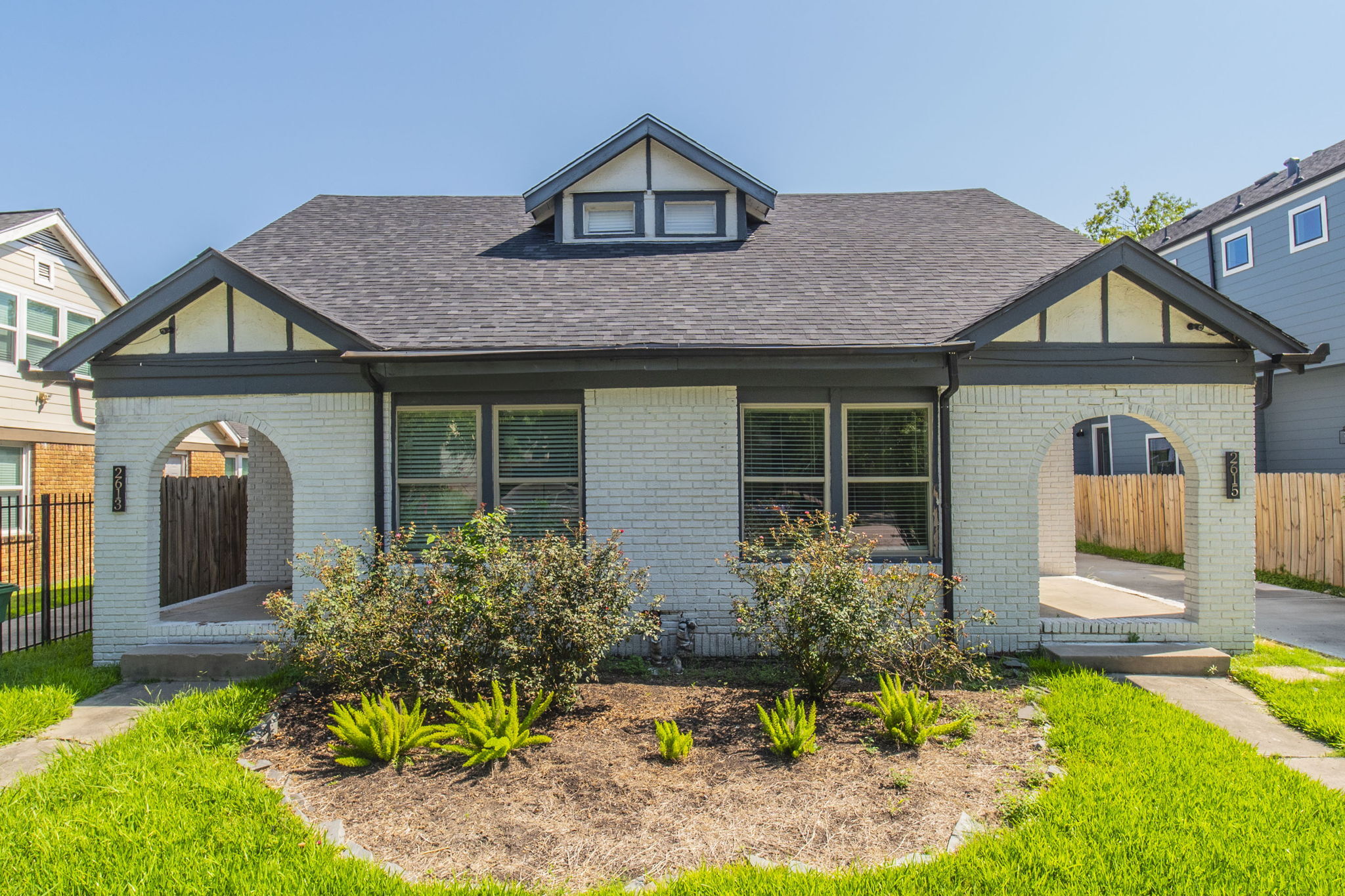 2613 & 2615 Isabella Street Houston, TX 77004 photo 2