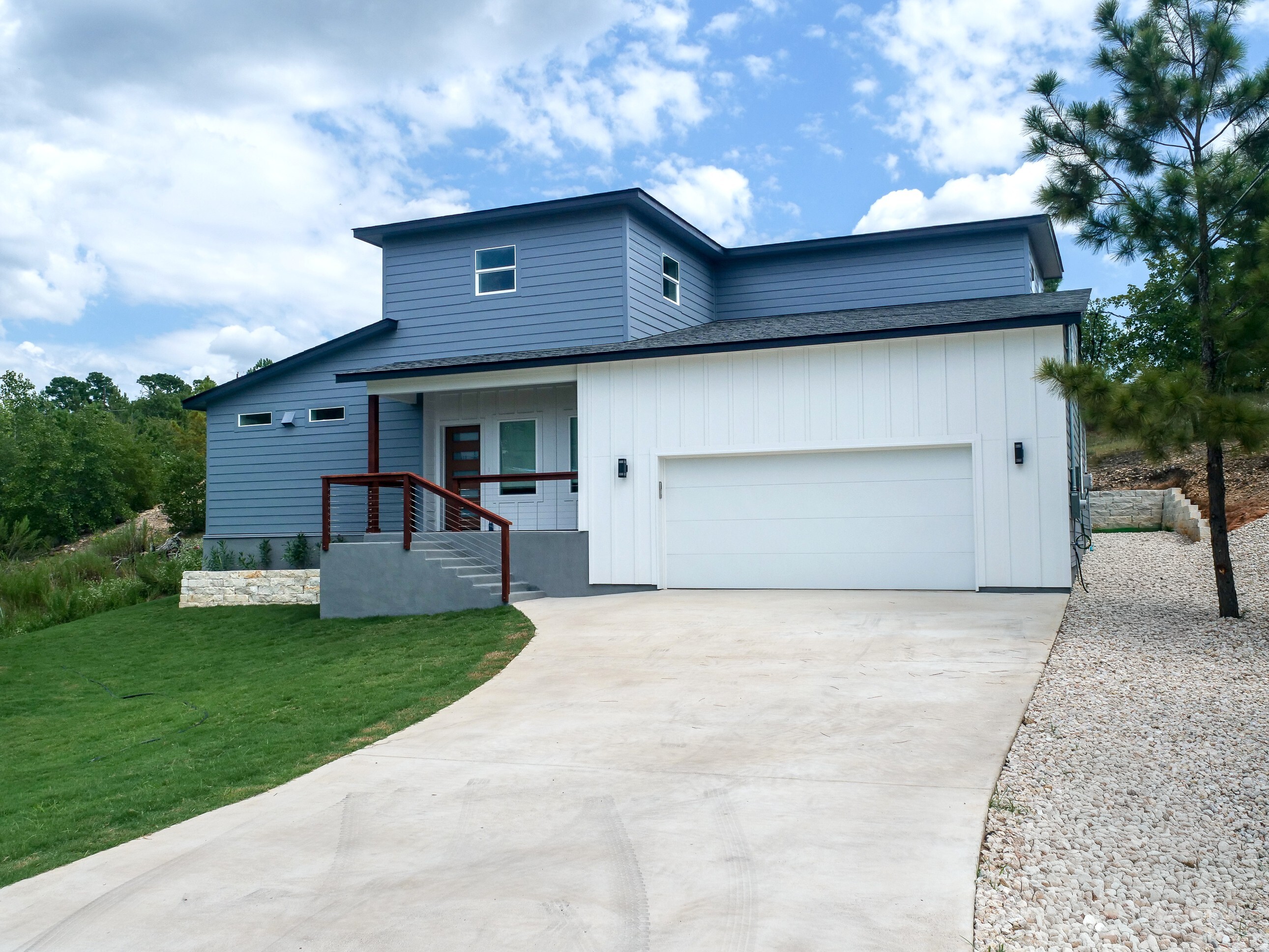 173 Kahalulu Drive Bastrop, TX 78602 photo 2