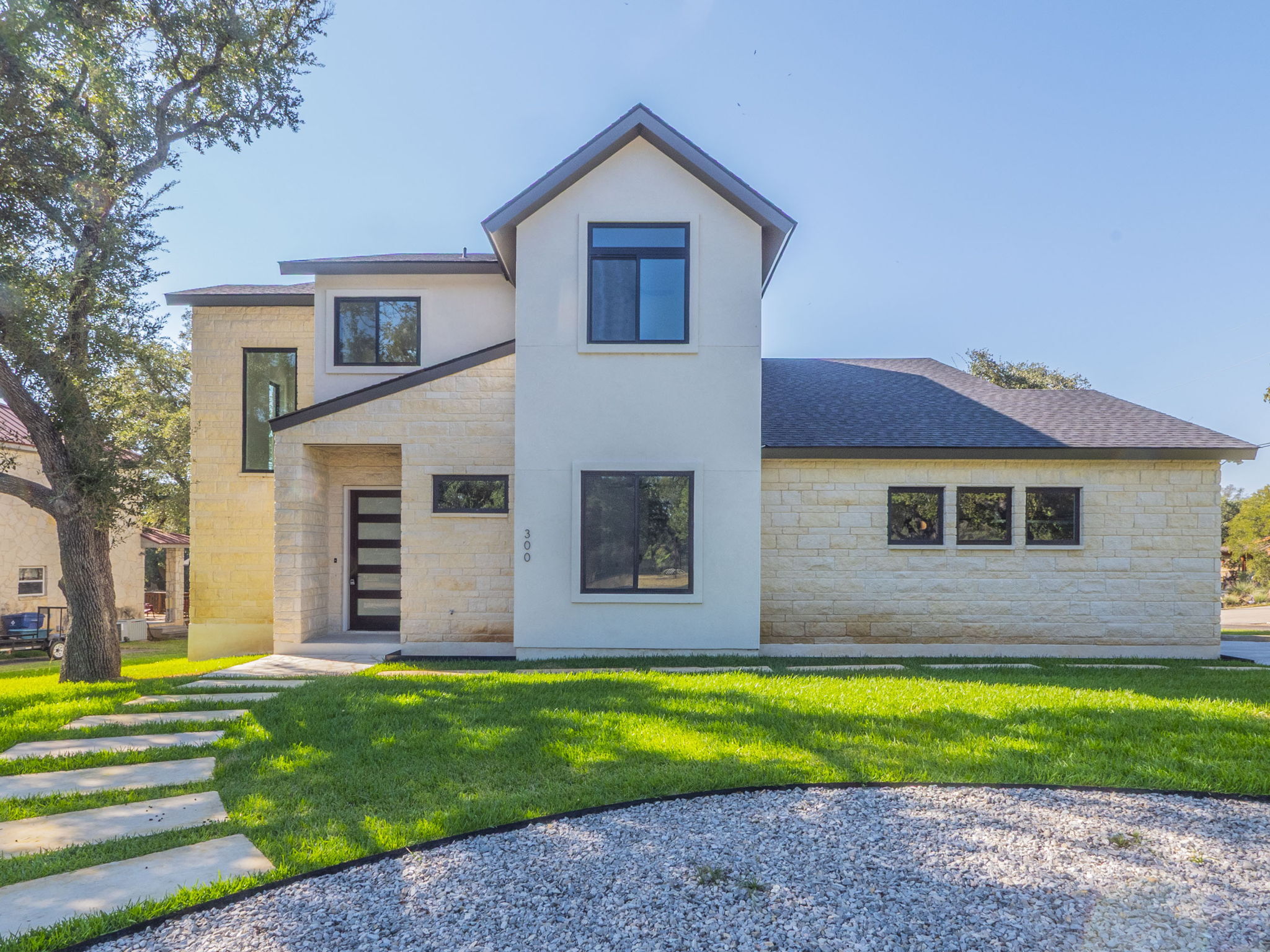 300 Deer Drive Sunrise Beach Village, TX 78643