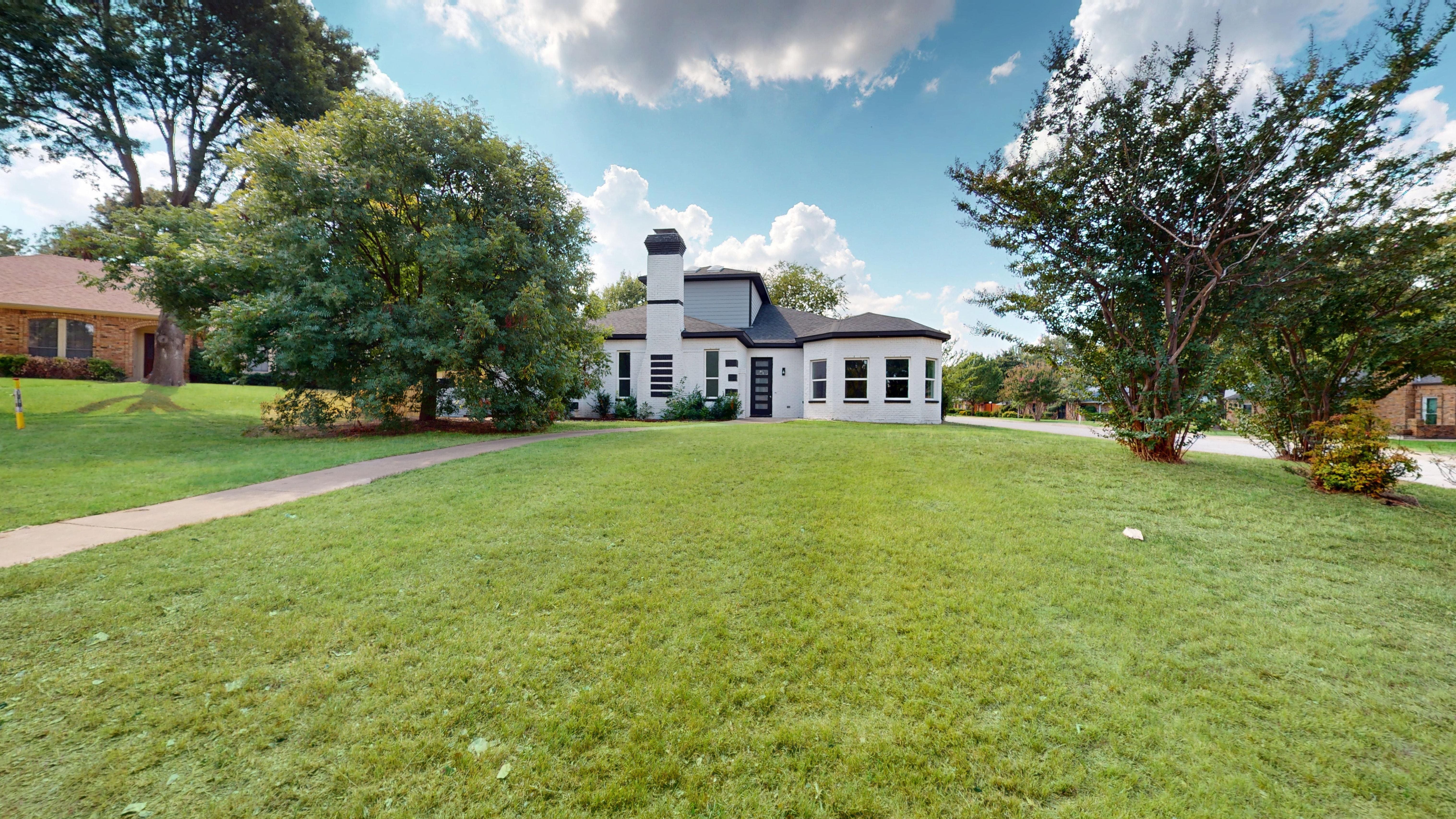 1718 Beaver Creek Circle Duncanville, TX 75137