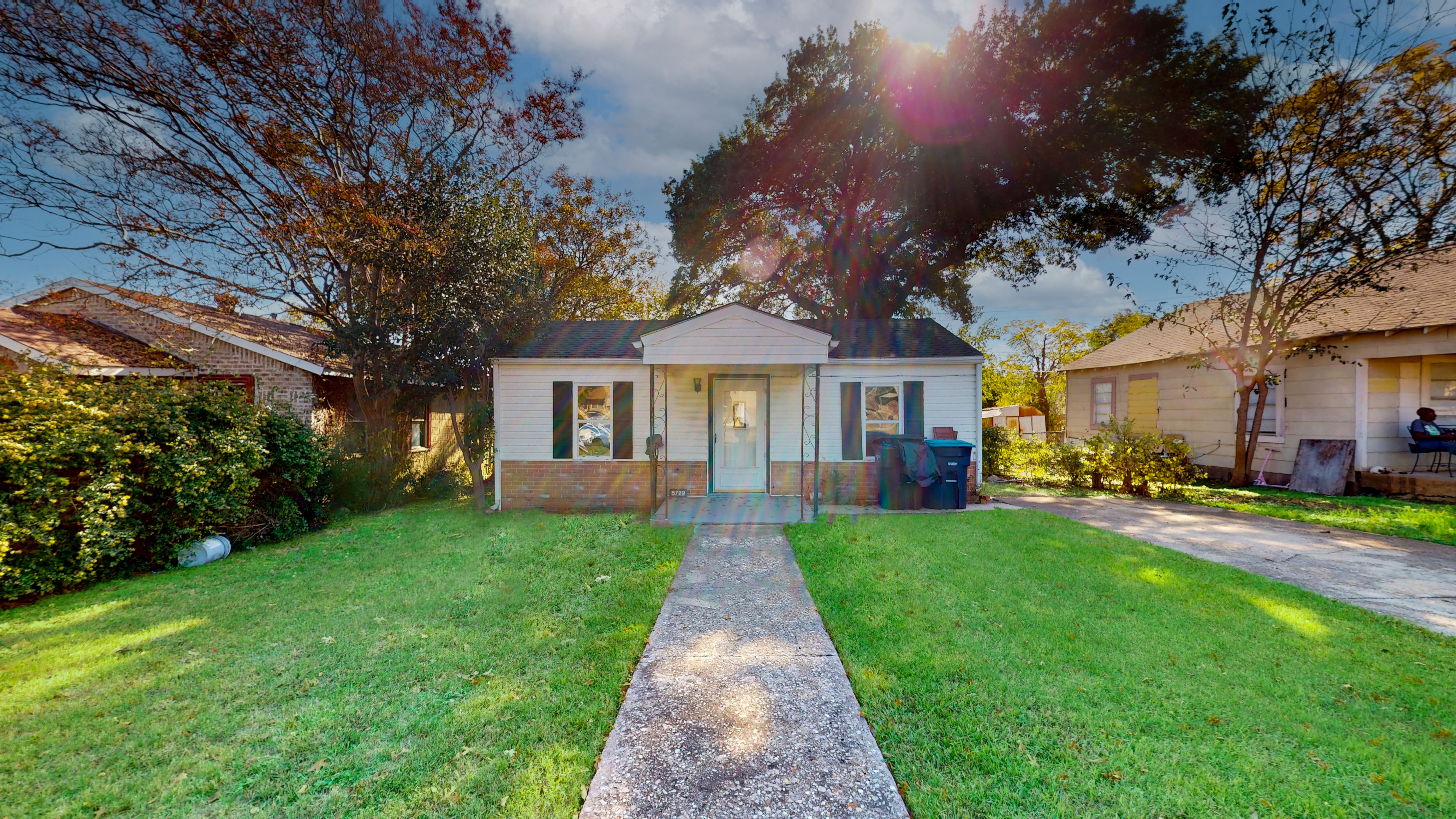 5729 Donnelly Avenue Fort Worth, TX 76107