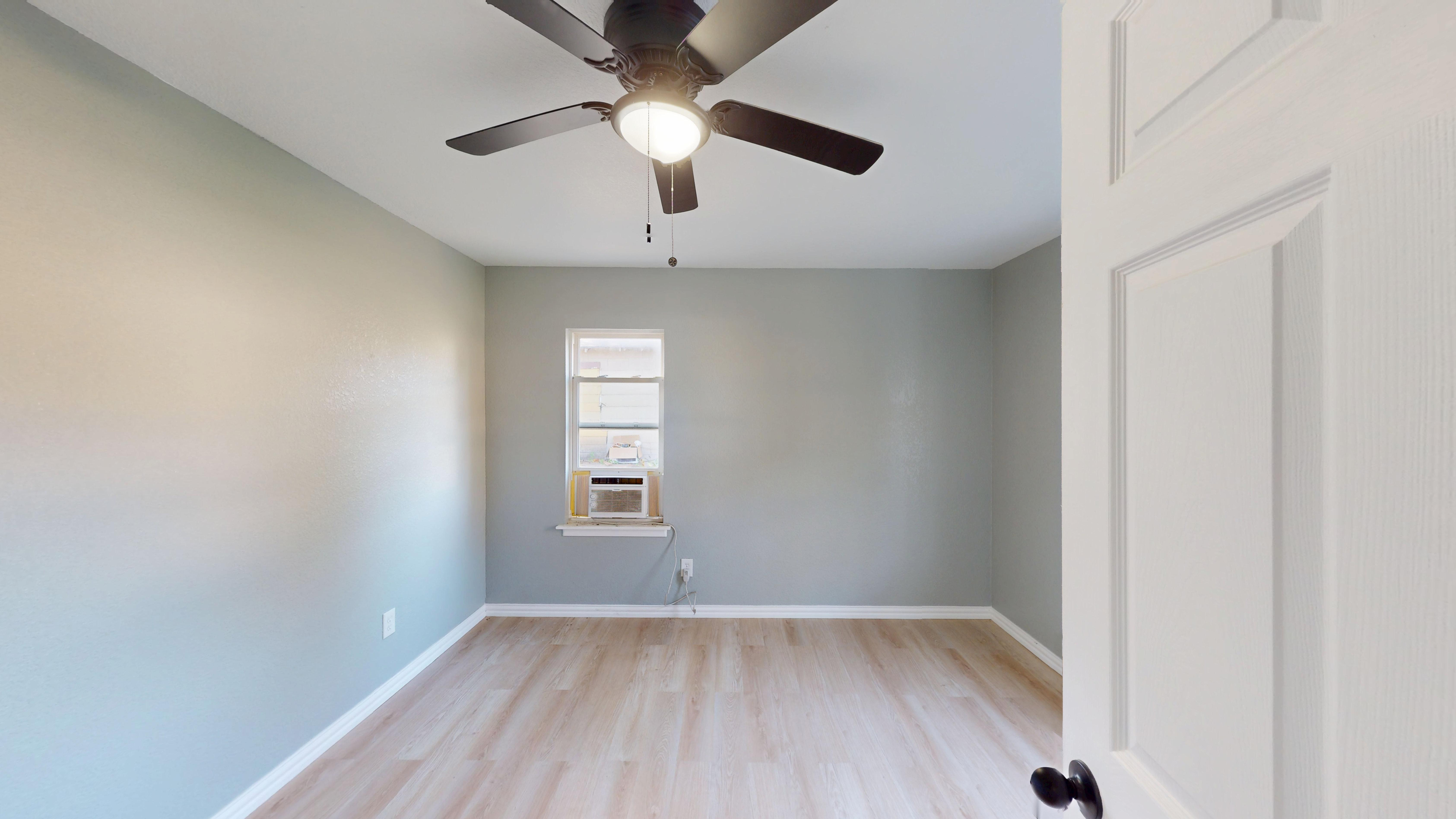 5729 Donnelly Avenue Fort Worth, TX 76107 photo 16