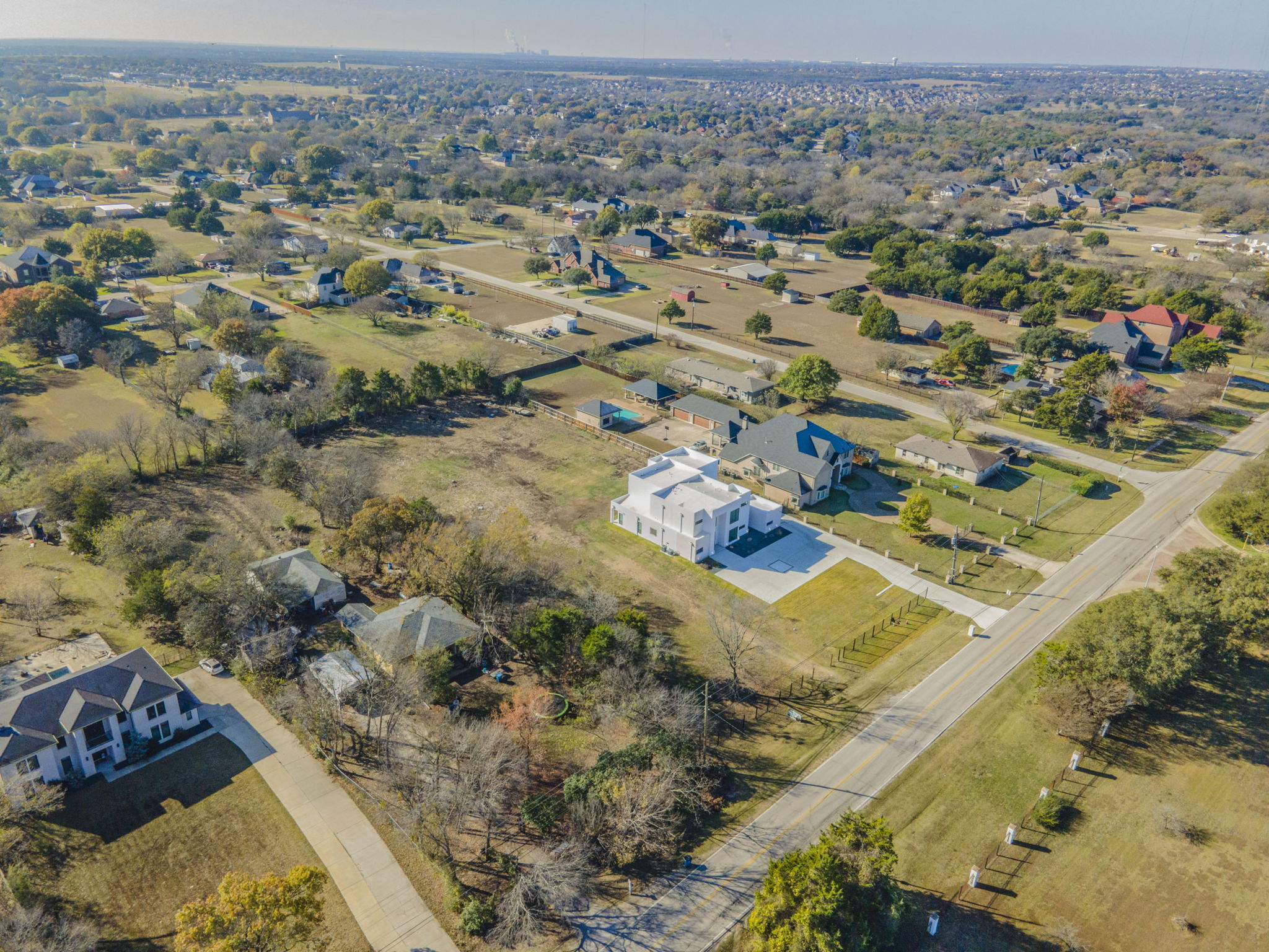 1124 West Pleasant Run Road Desoto, TX 75115