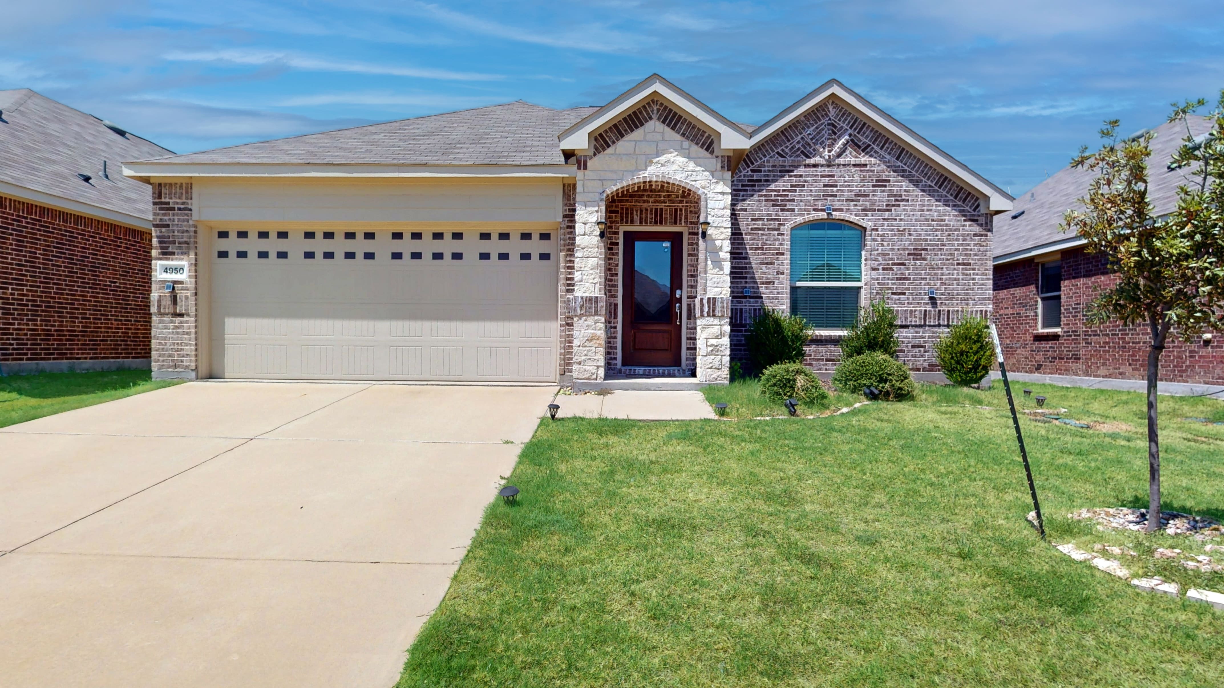 4950 Parrington Drive Princeton, TX 75407 photo 2