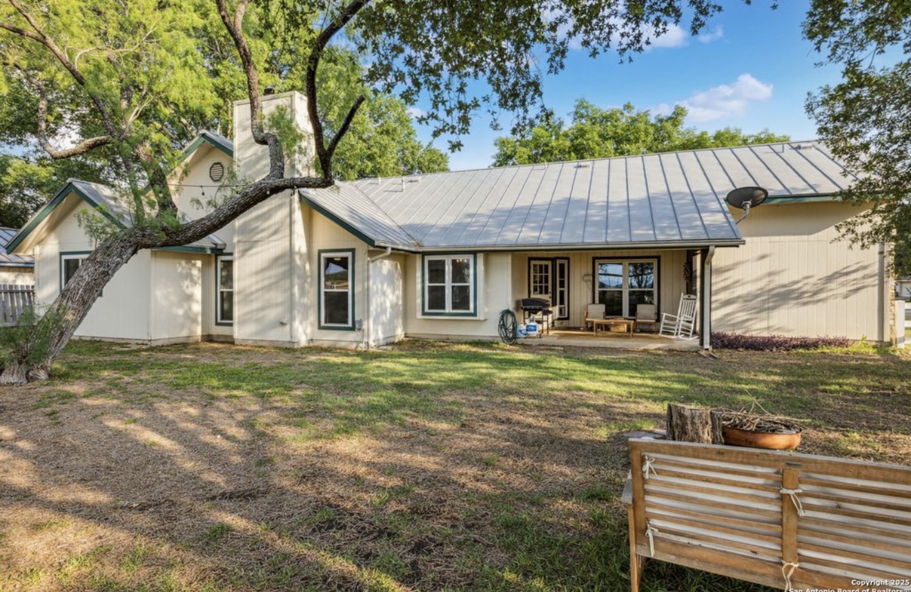 101 Country Lane Castroville, TX 78009 photo 13