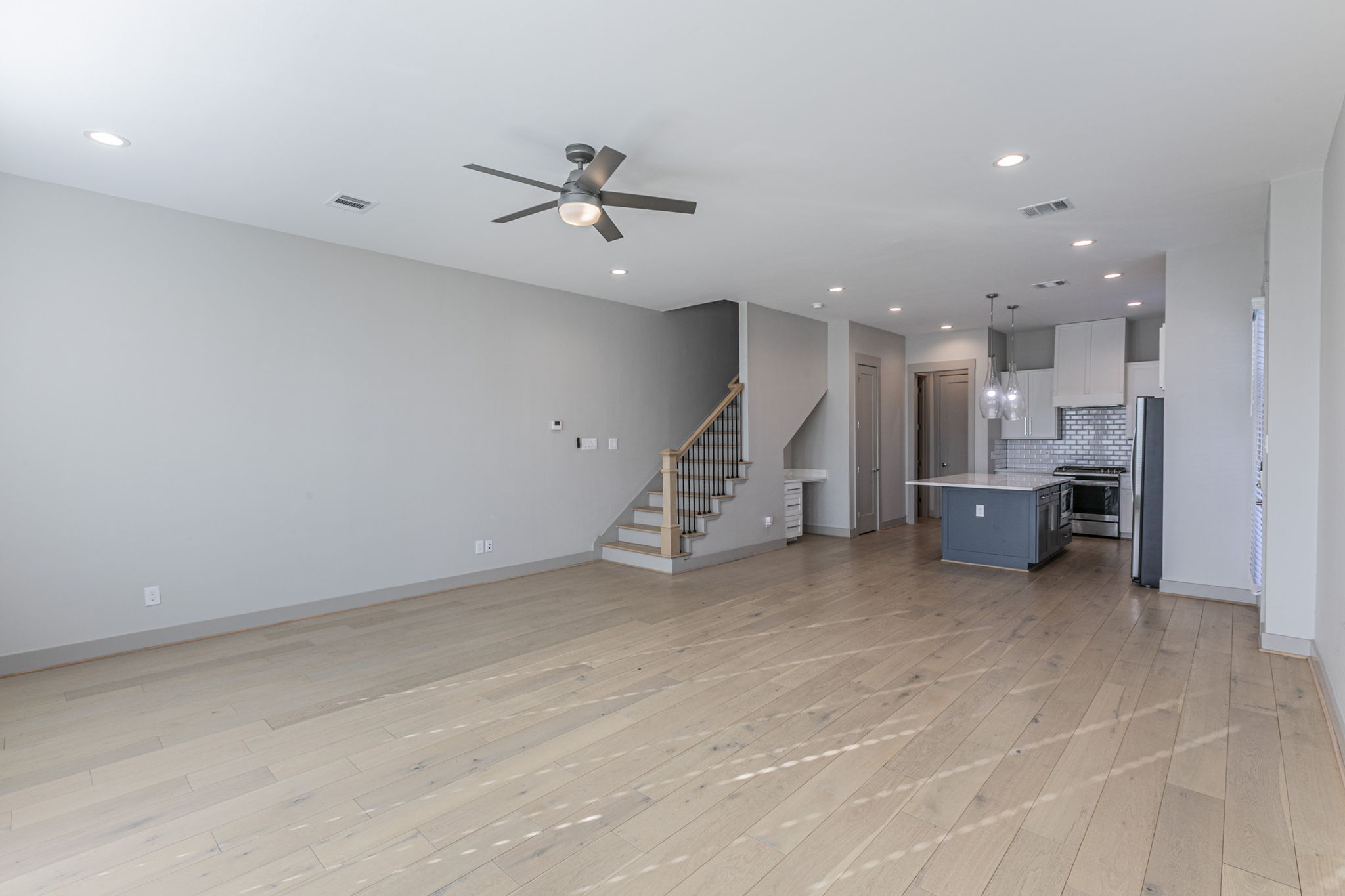 5714 Kemp Street Houston, TX 77023 photo 3