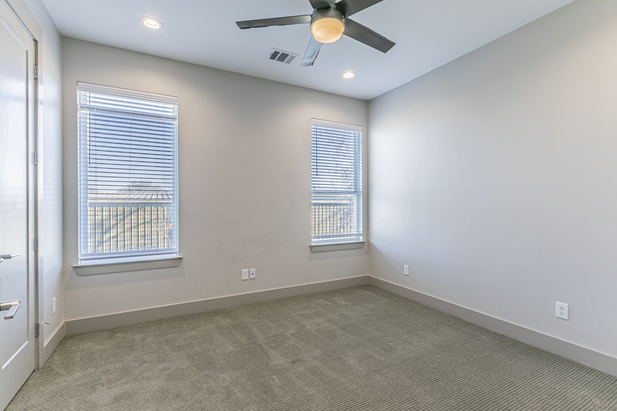 5714 Kemp Street Houston, TX 77023 photo 14