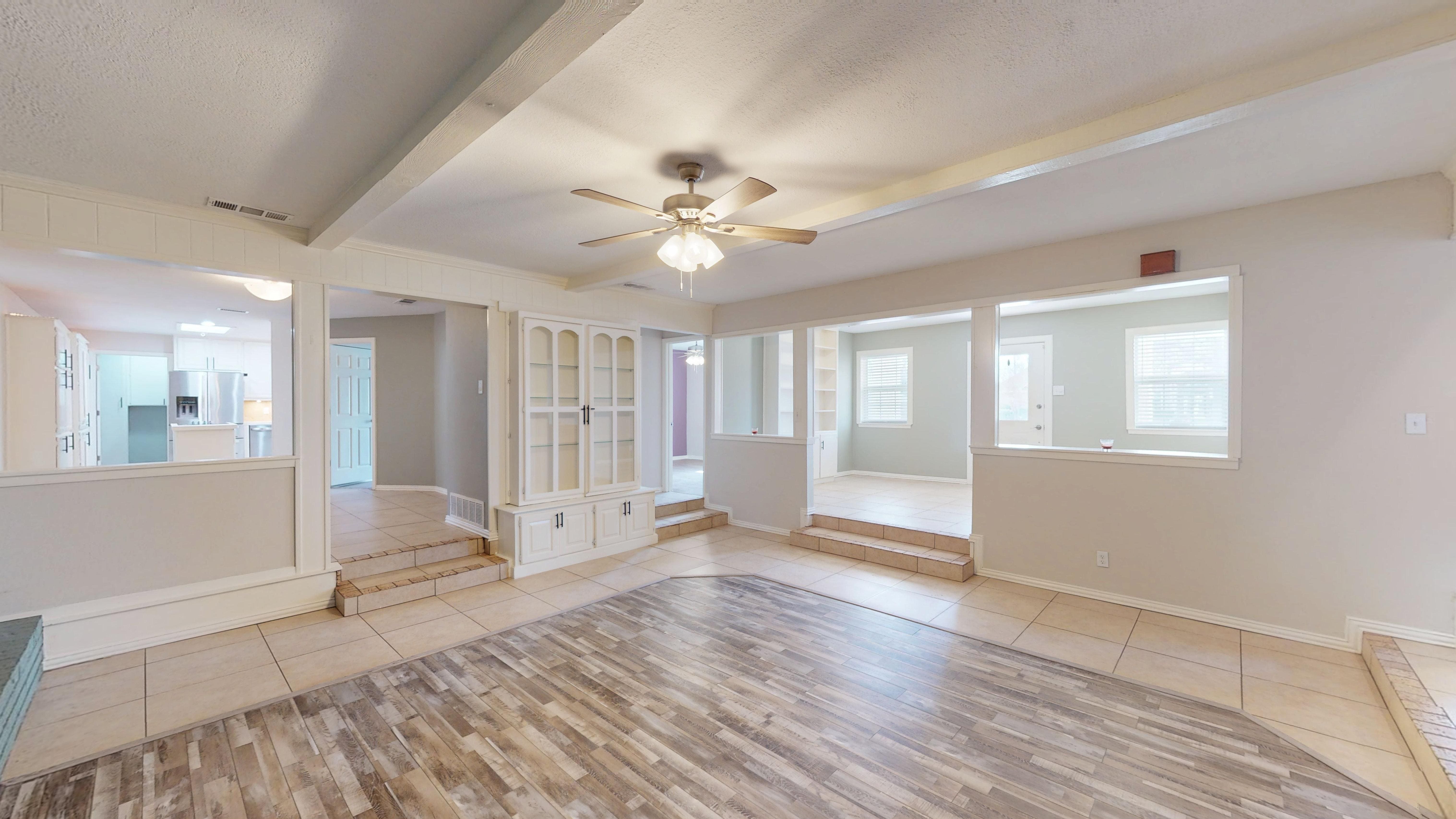 6920 Westover Drive Granbury, TX 76049 photo 5