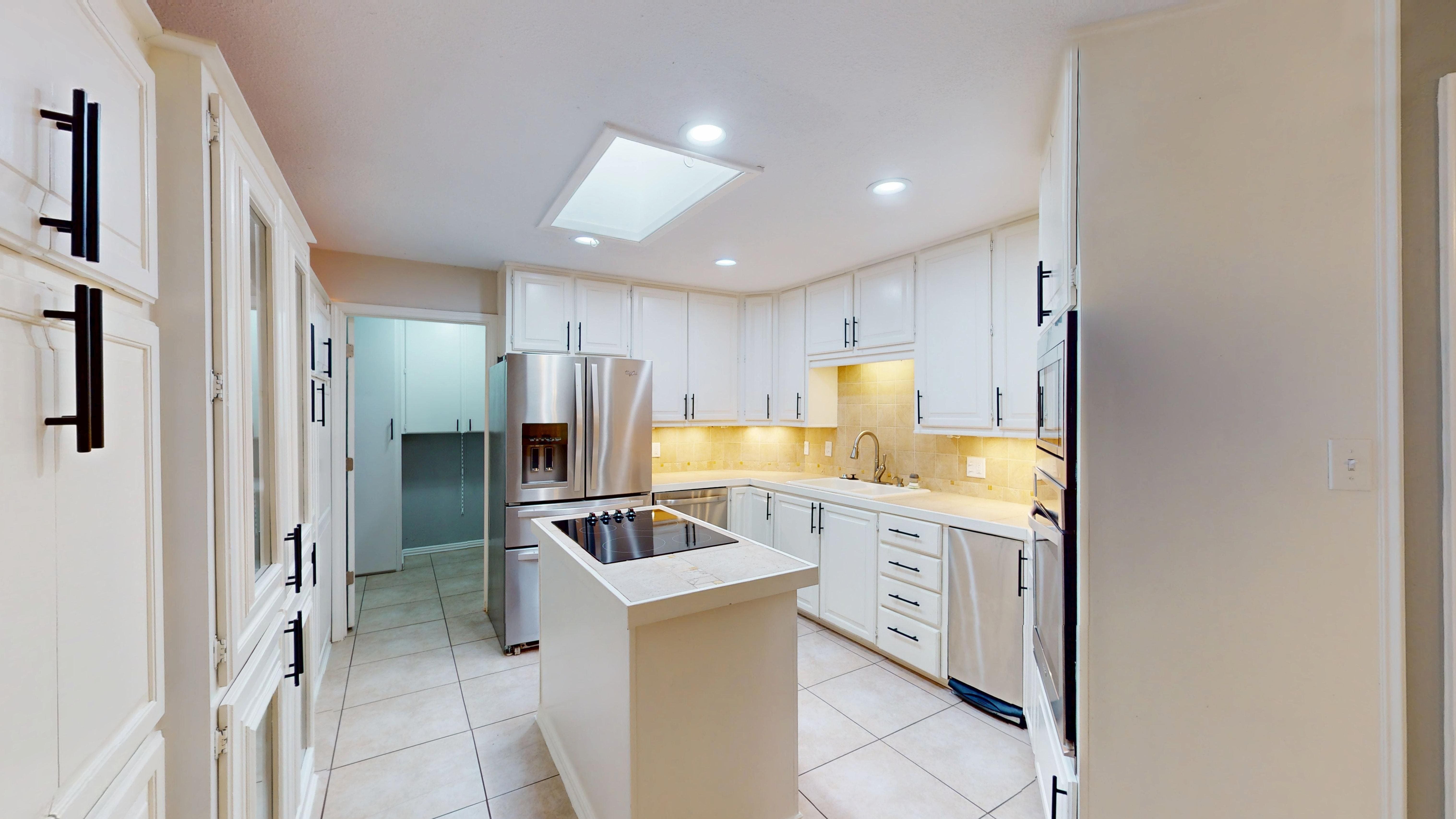 6920 Westover Drive Granbury, TX 76049 photo 9