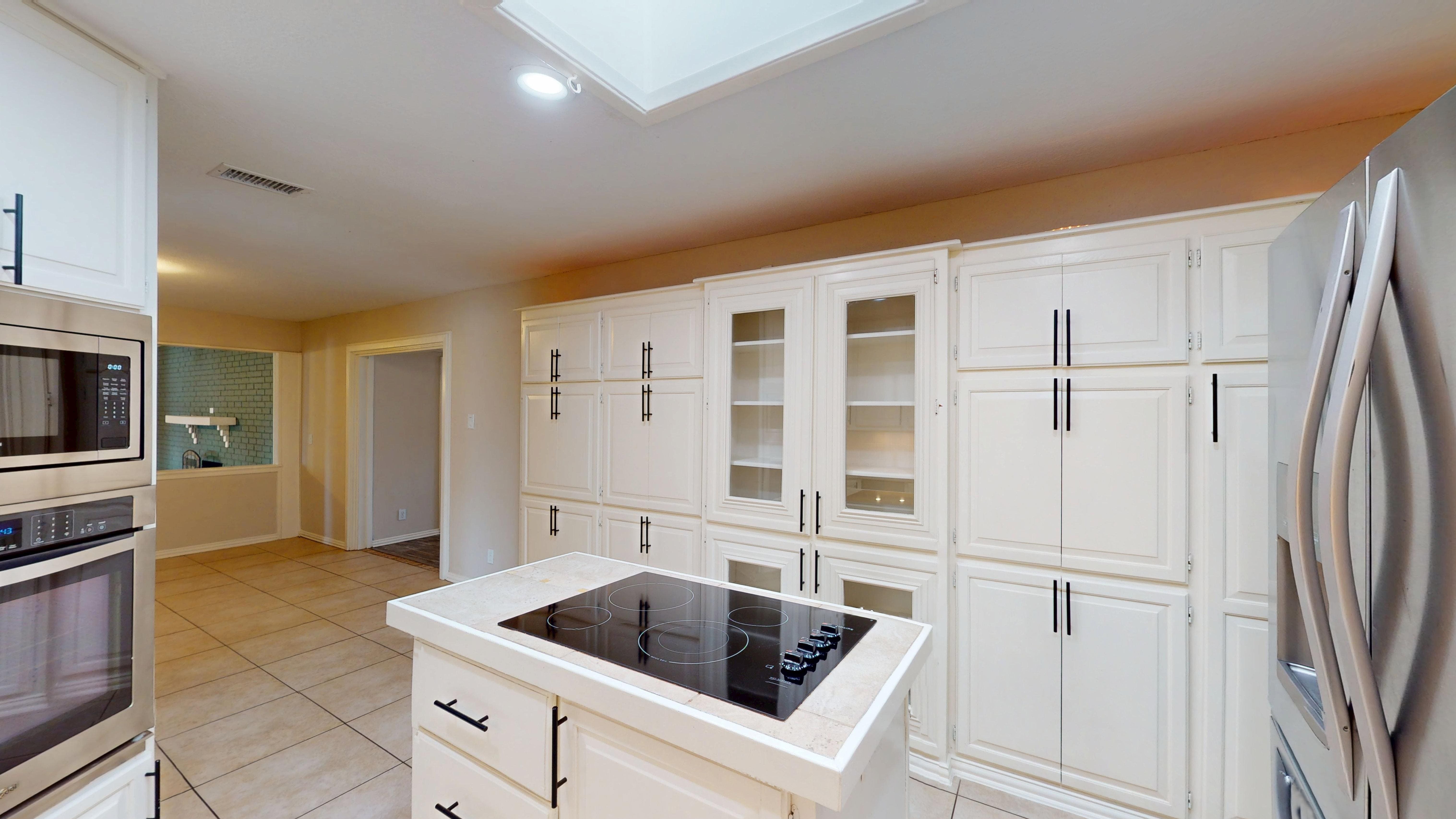 6920 Westover Drive Granbury, TX 76049 photo 10