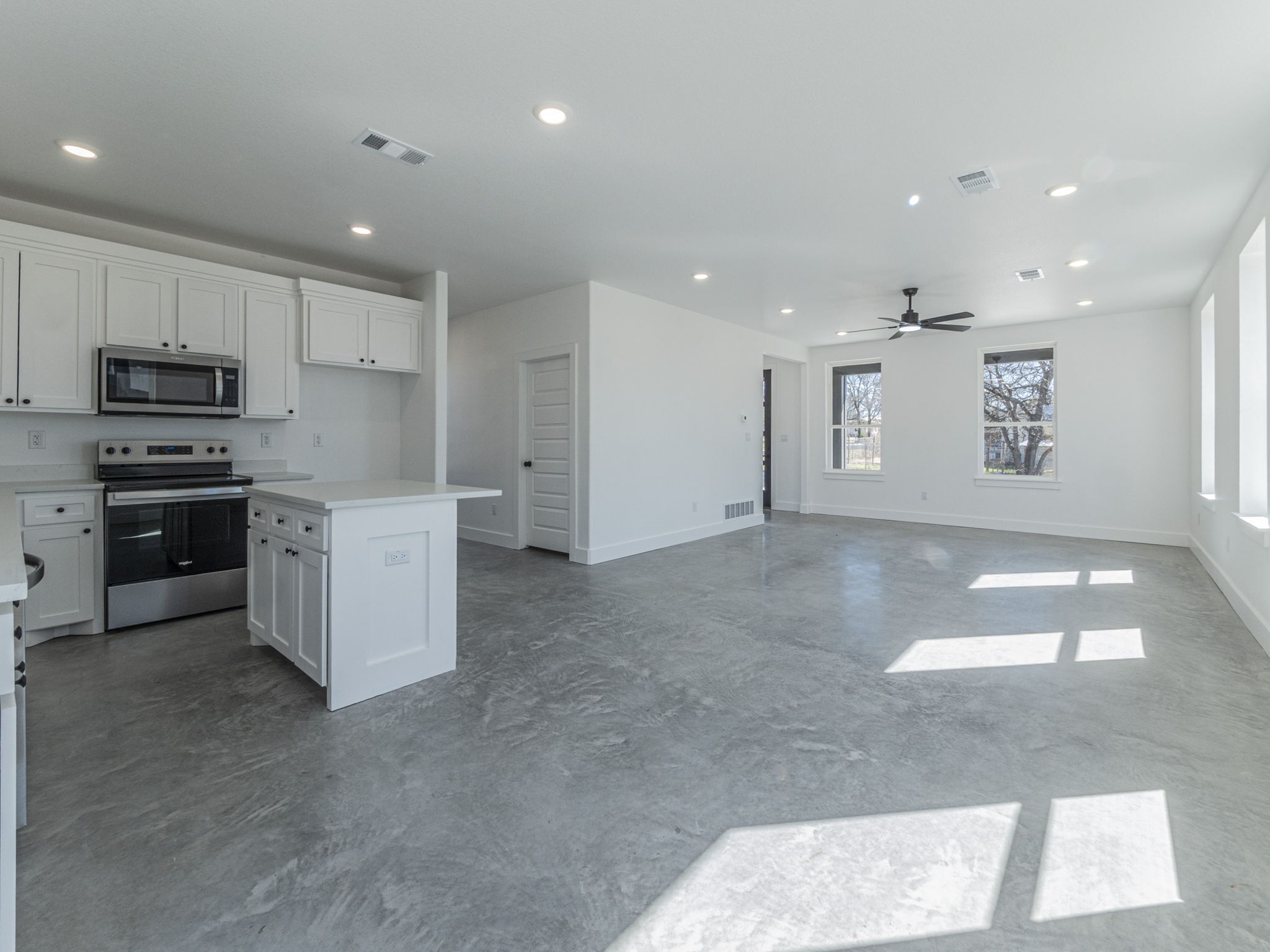 1010 East Marble Street A Burnet, TX 78611 photo 7