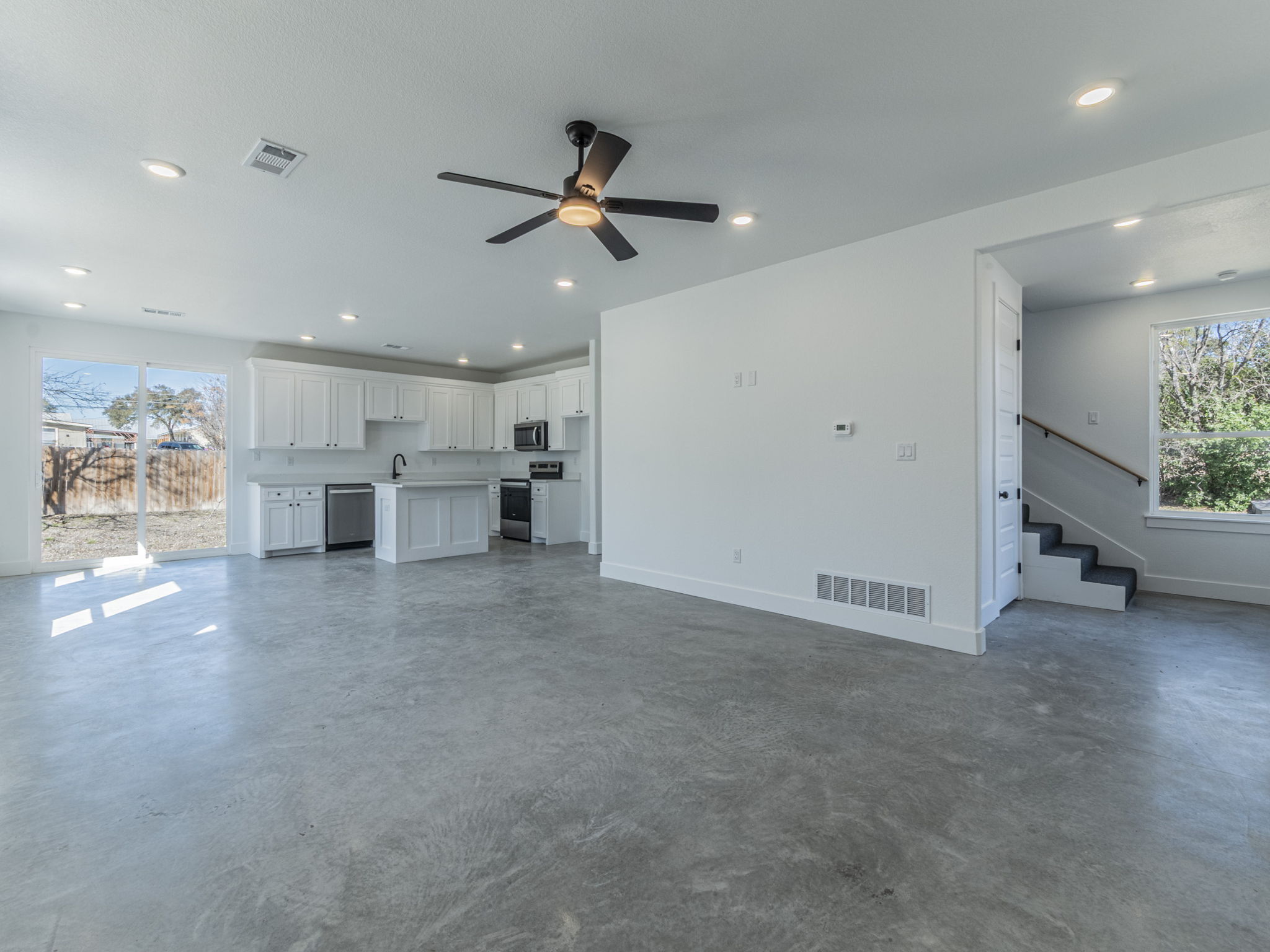 1010 East Marble Street Burnet, TX 78611 photo 3