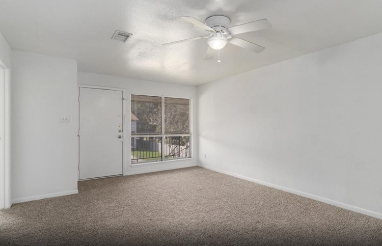 4027 Briarglen Drive Dickinson, TX 77539 photo 6