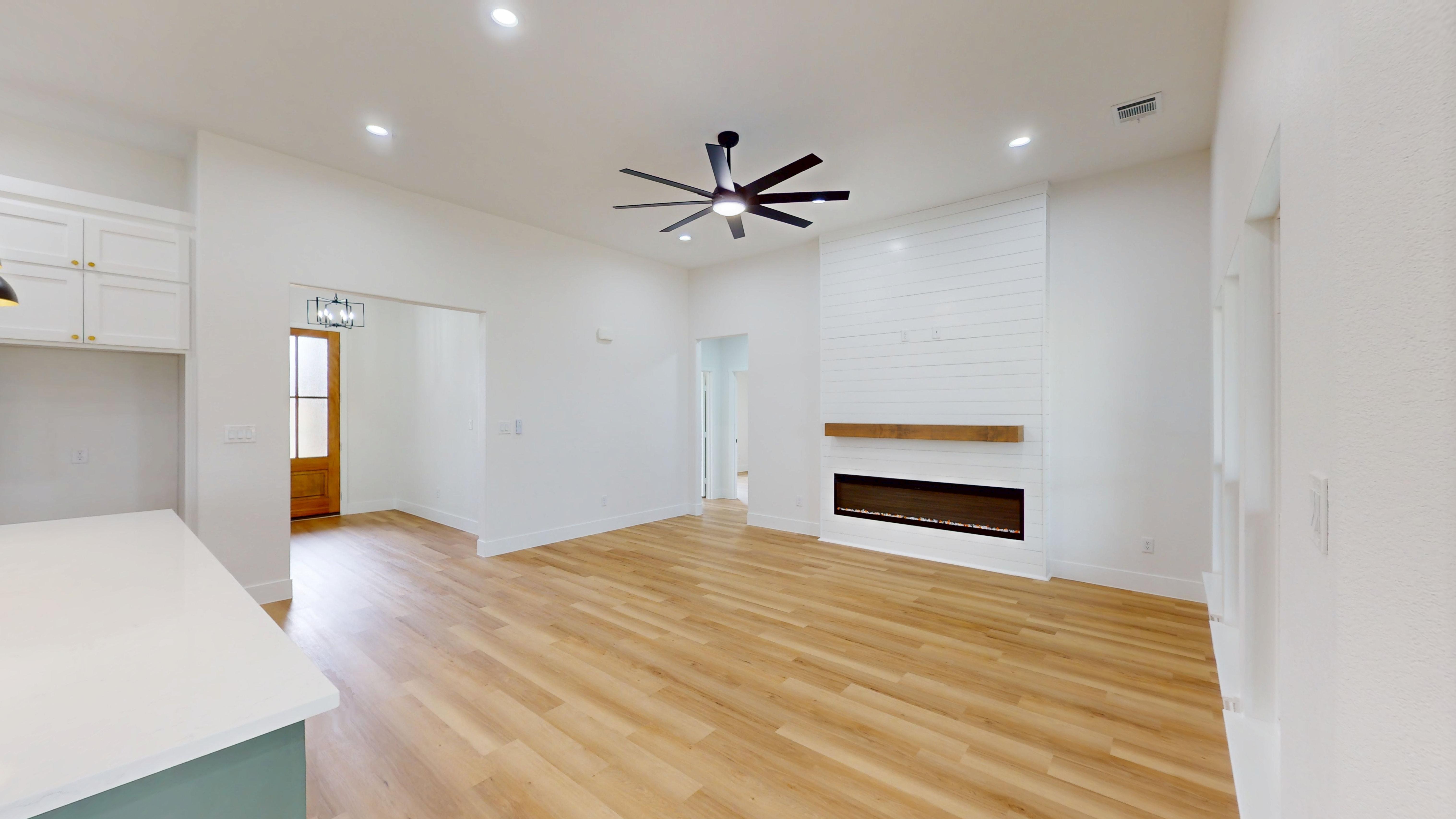 956 County Road 4108 Greenville, TX 75401 photo 5