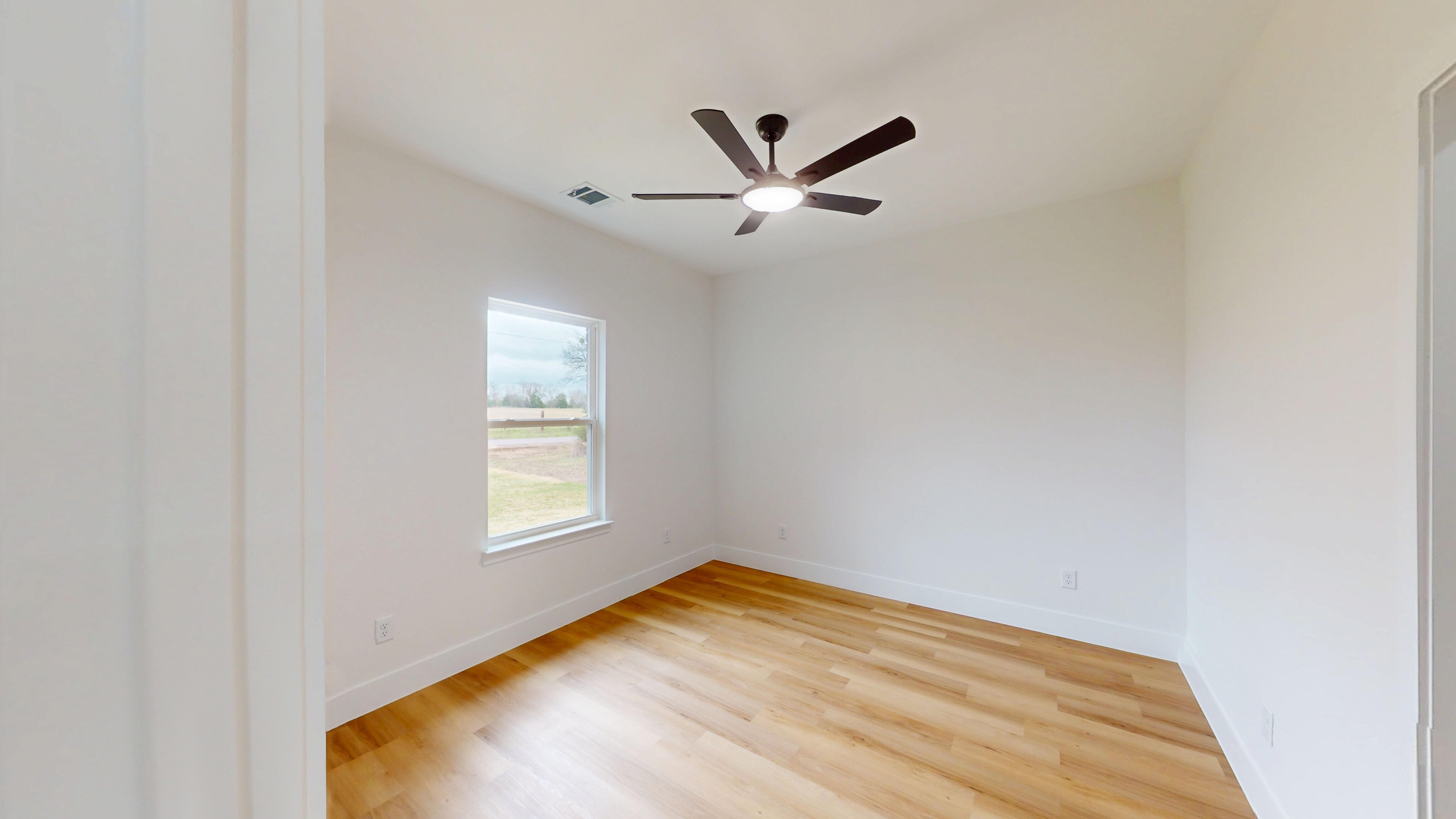 956 County Road 4108 Greenville, TX 75401 photo 18