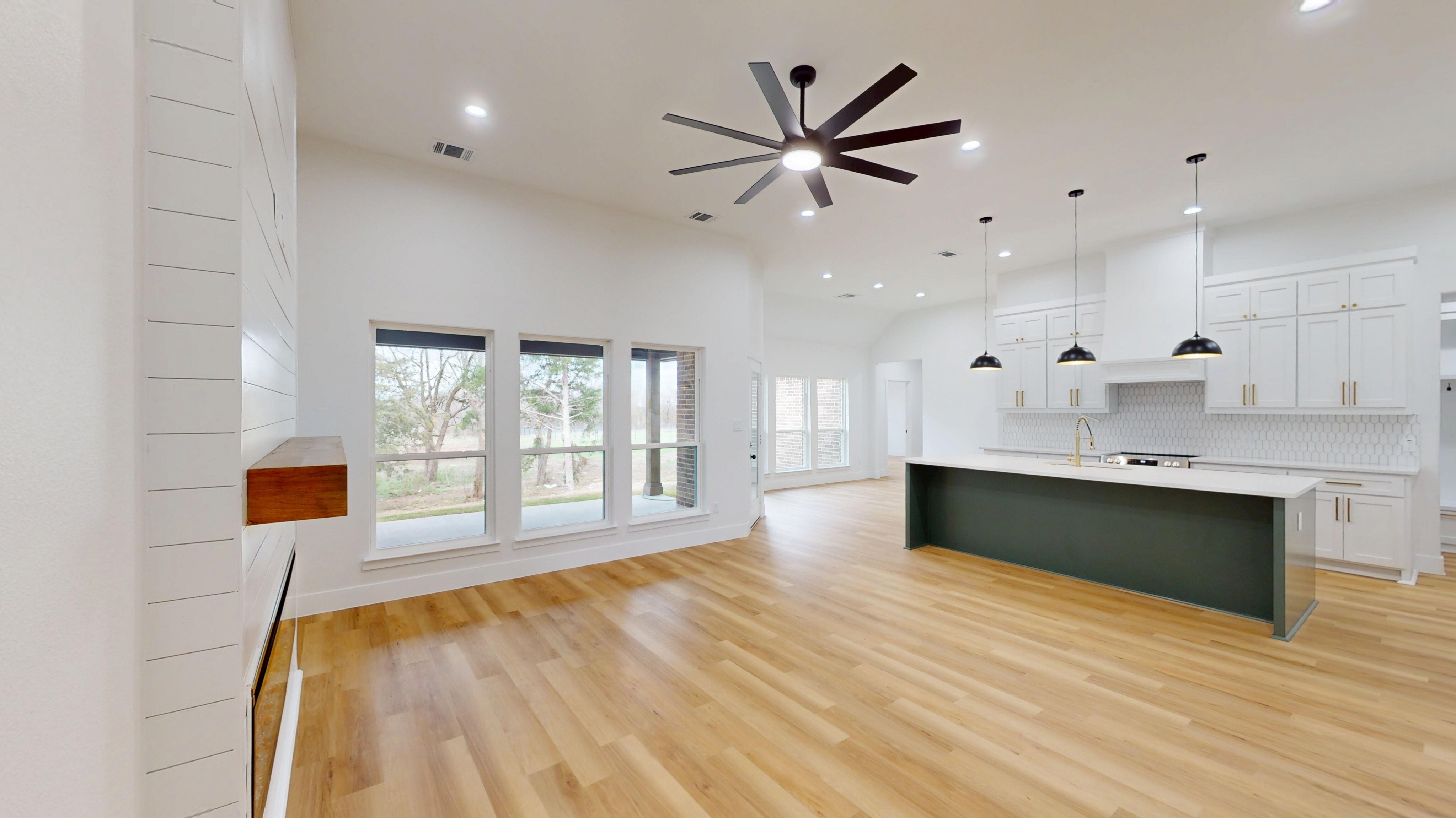 956 County Road 4108 Greenville, TX 75401 photo 6