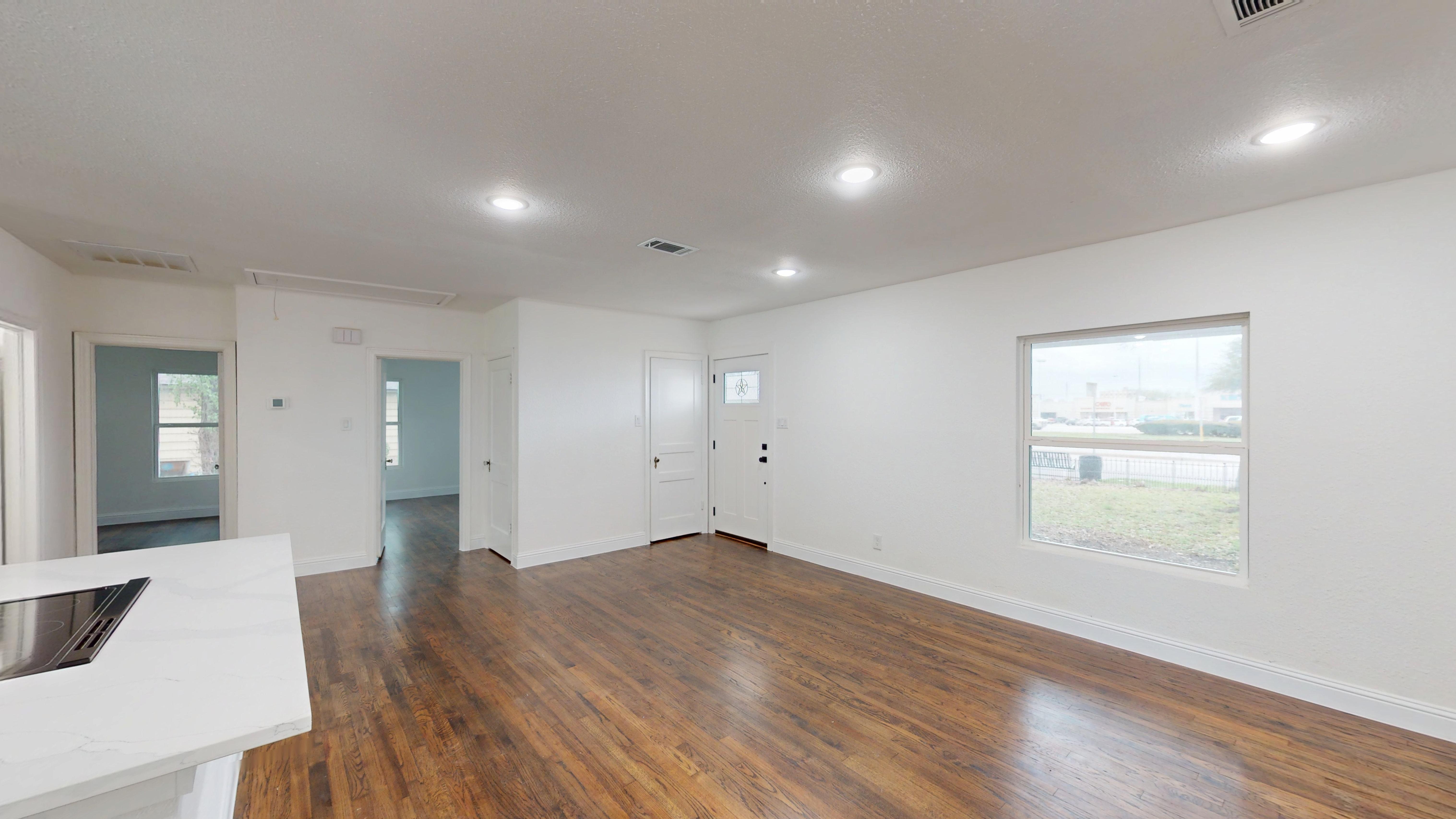 1425 West Walnut Street Garland, TX 75042 photo 6
