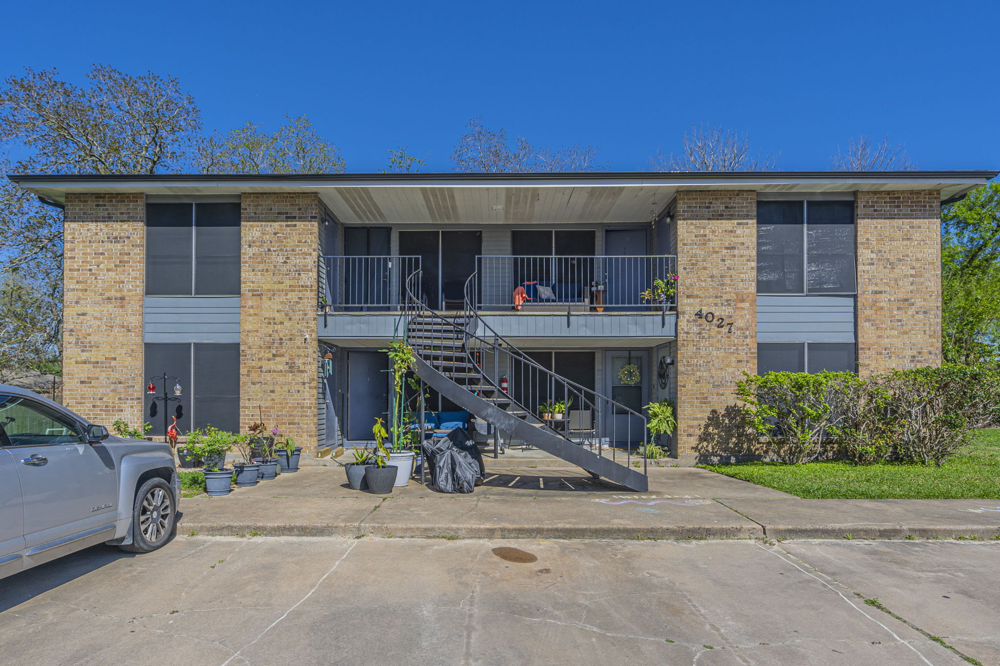4027 Briarglen Drive Dickinson, TX 77539